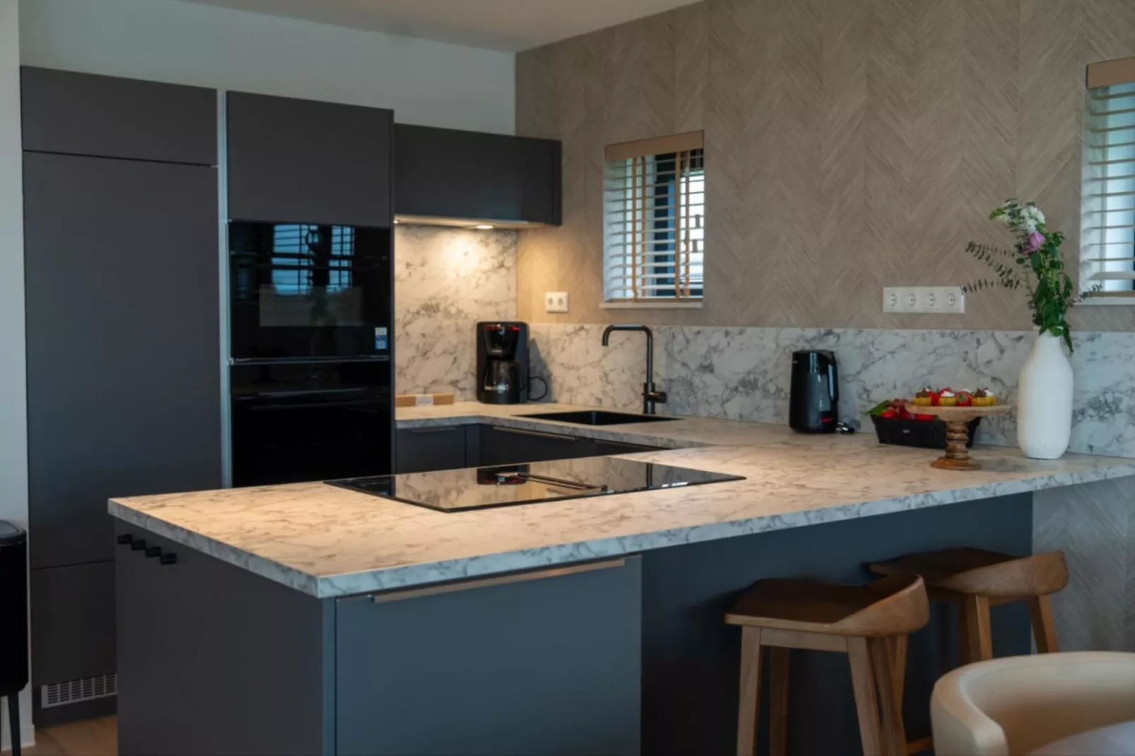 Premium Island 6p-Kitchen