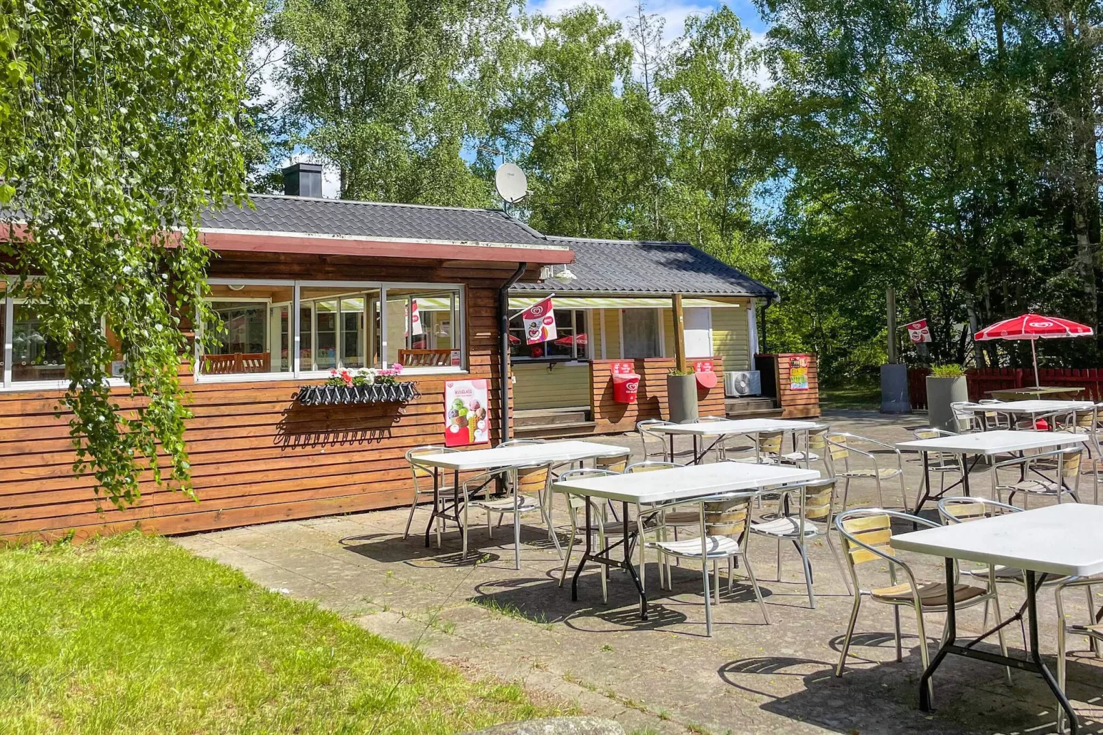 4 etoiles maison de vacances a SÖLVESBORG-Extérieur