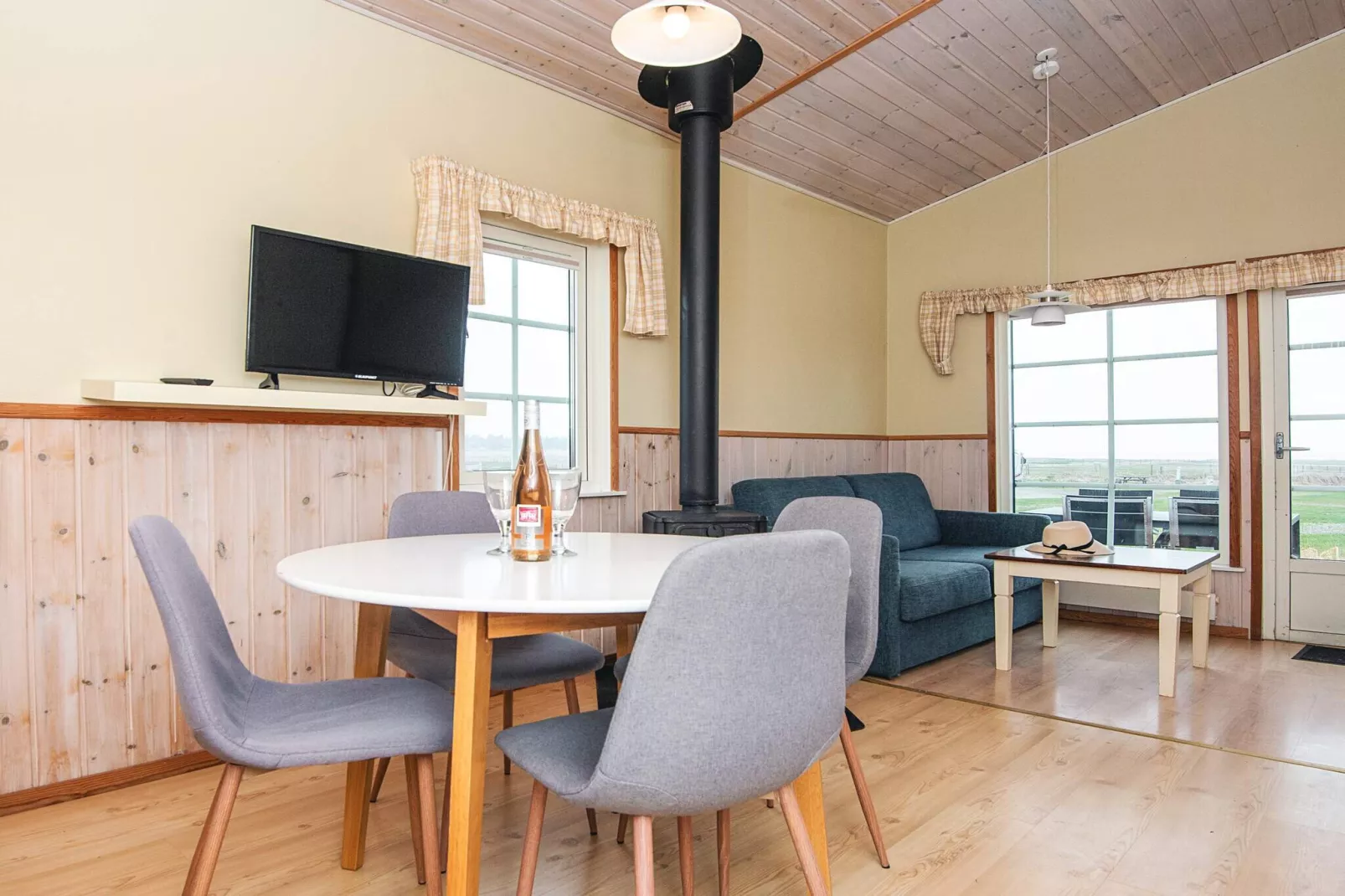 WADDEN SEA CABIN-Indoor