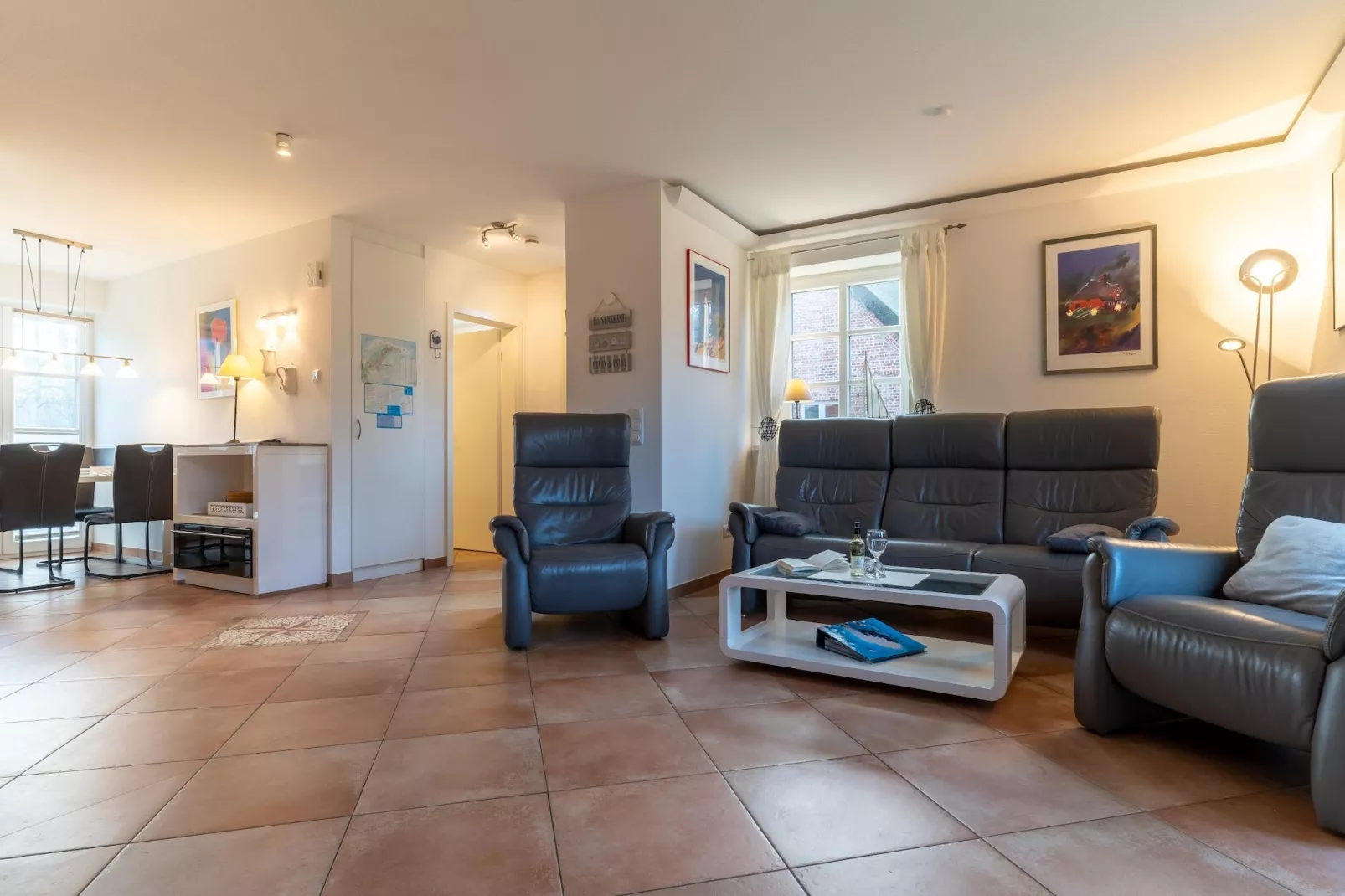 Haus Momo-Living room