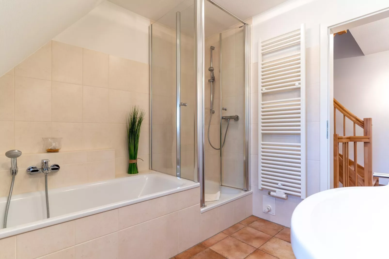 Haus Momo-Bathroom