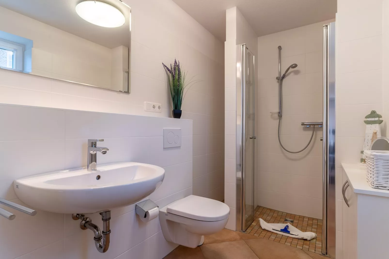 Haus Momo-Bathroom