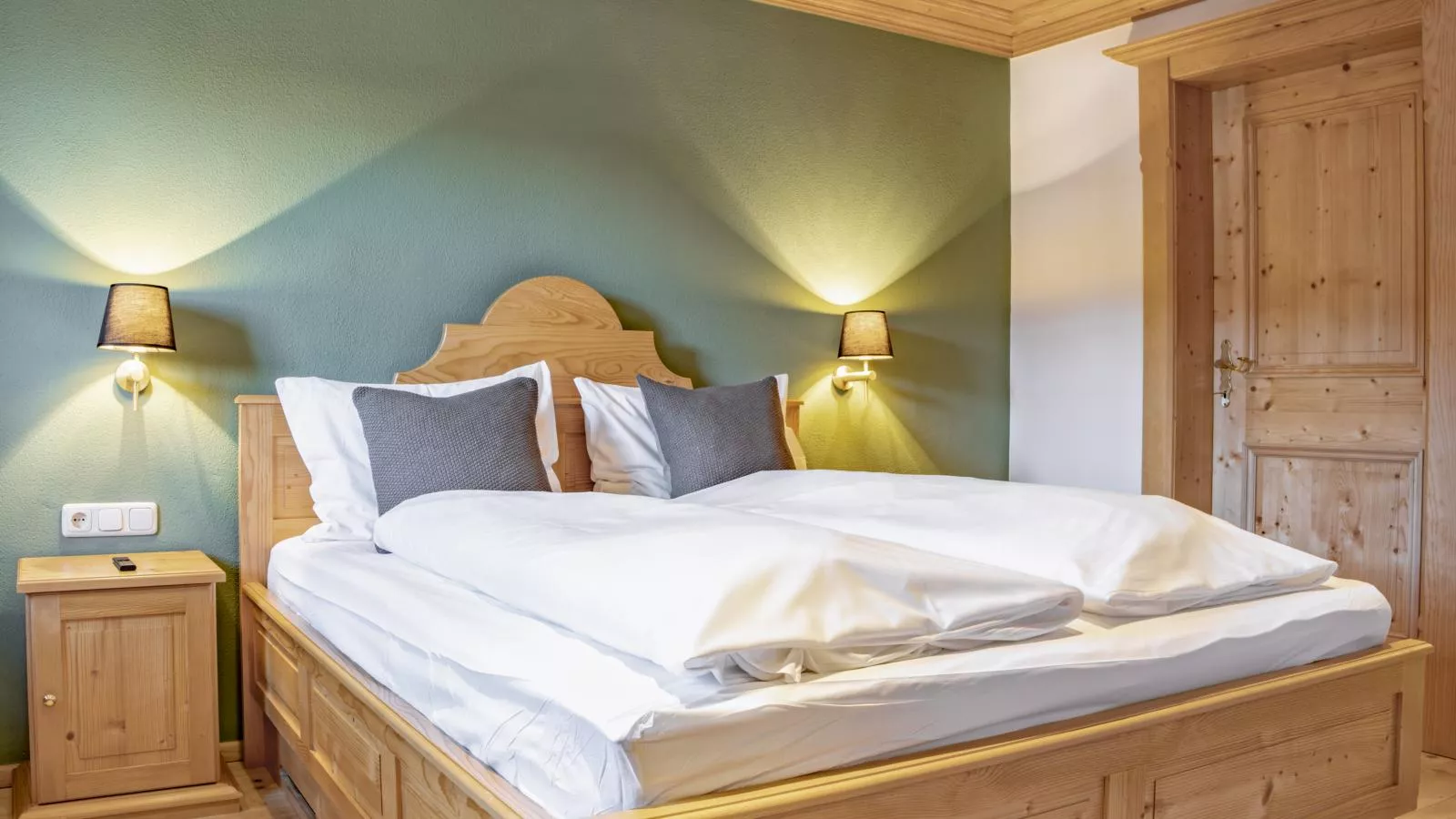 Kitz Hills Chalet Mondschein-Bedroom