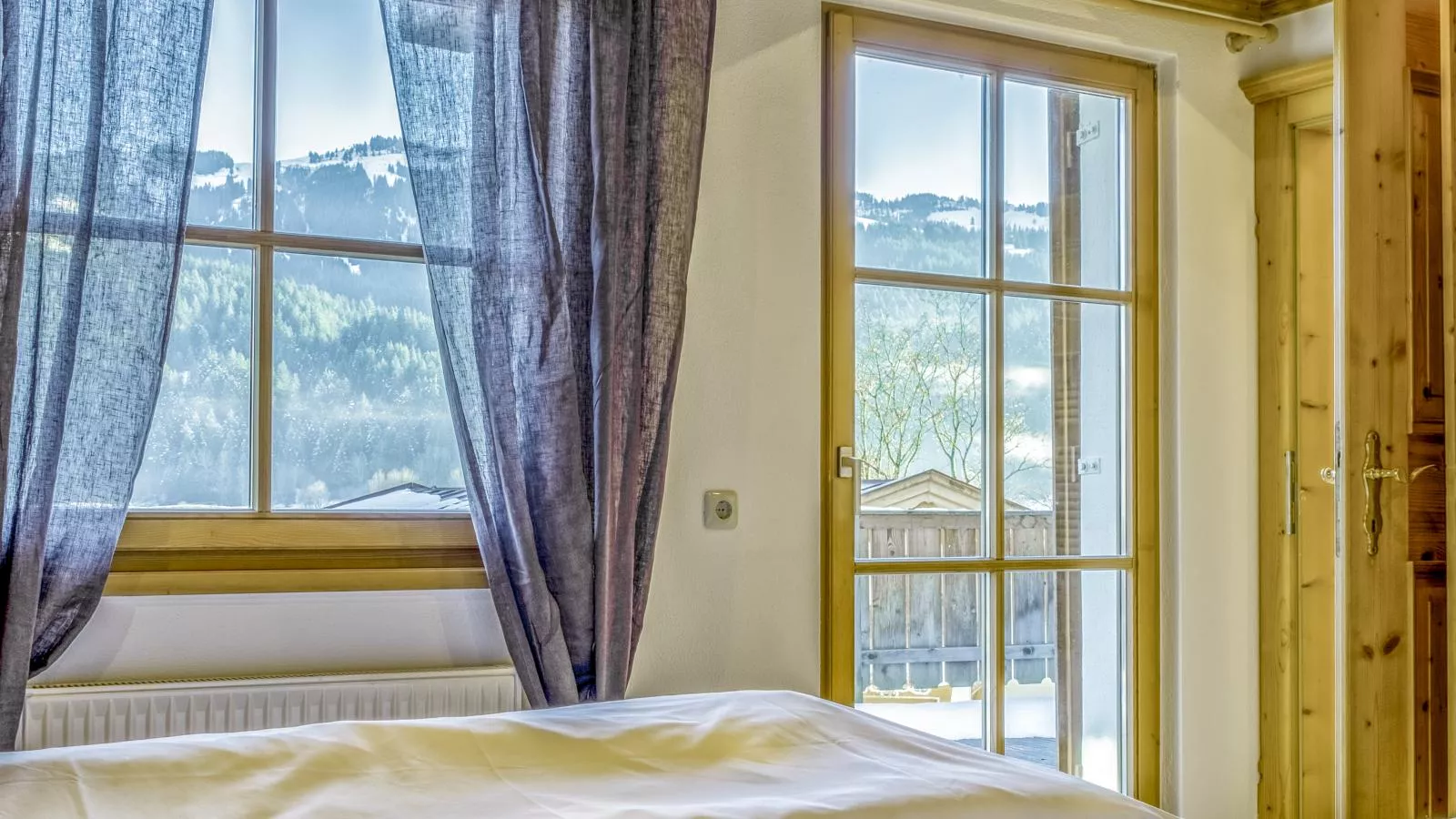 Kitz Hills Chalet Mondschein-Bedroom
