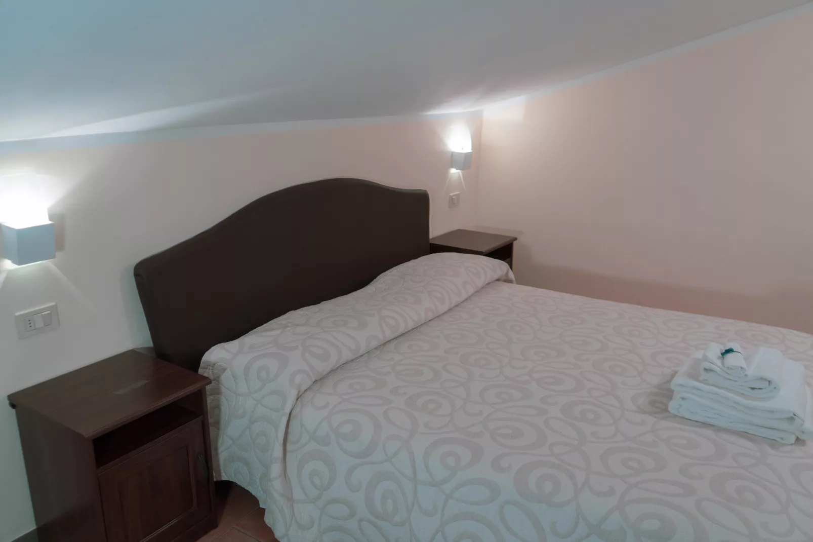 Assisi 3 pax-Bedroom