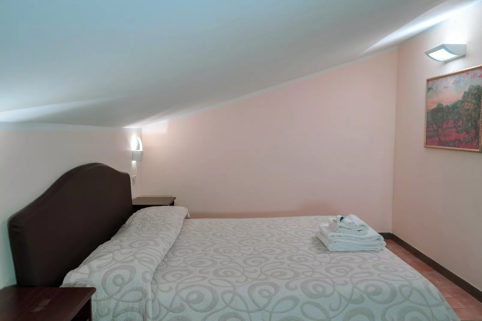 Assisi 3 pax-Bedroom