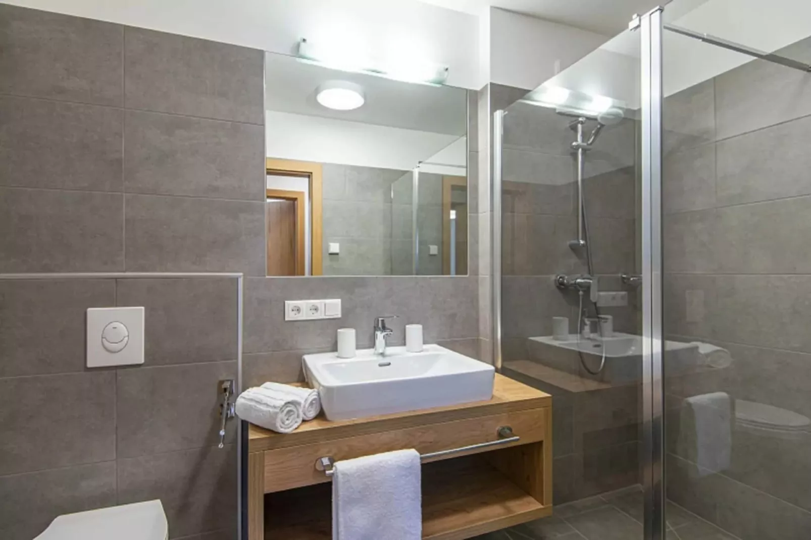 GA3C Alpenleben Apartments-Bathroom