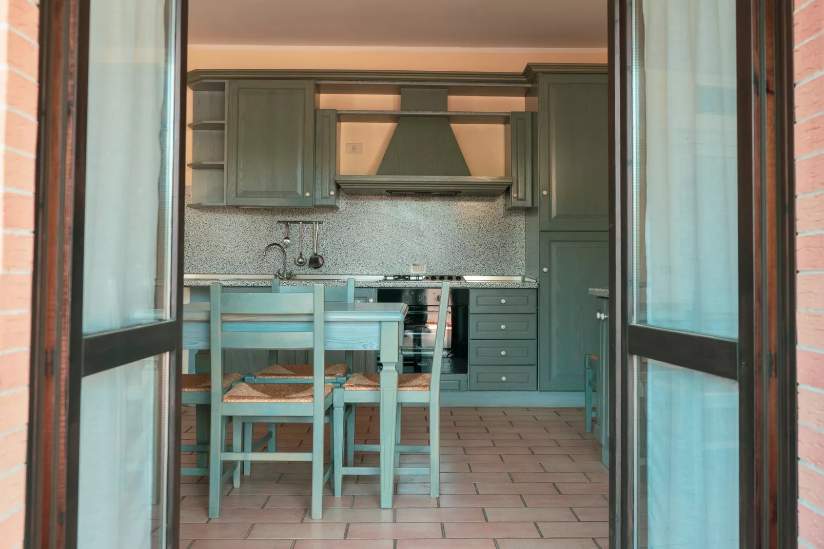 Assisi 4 pax-Kitchen