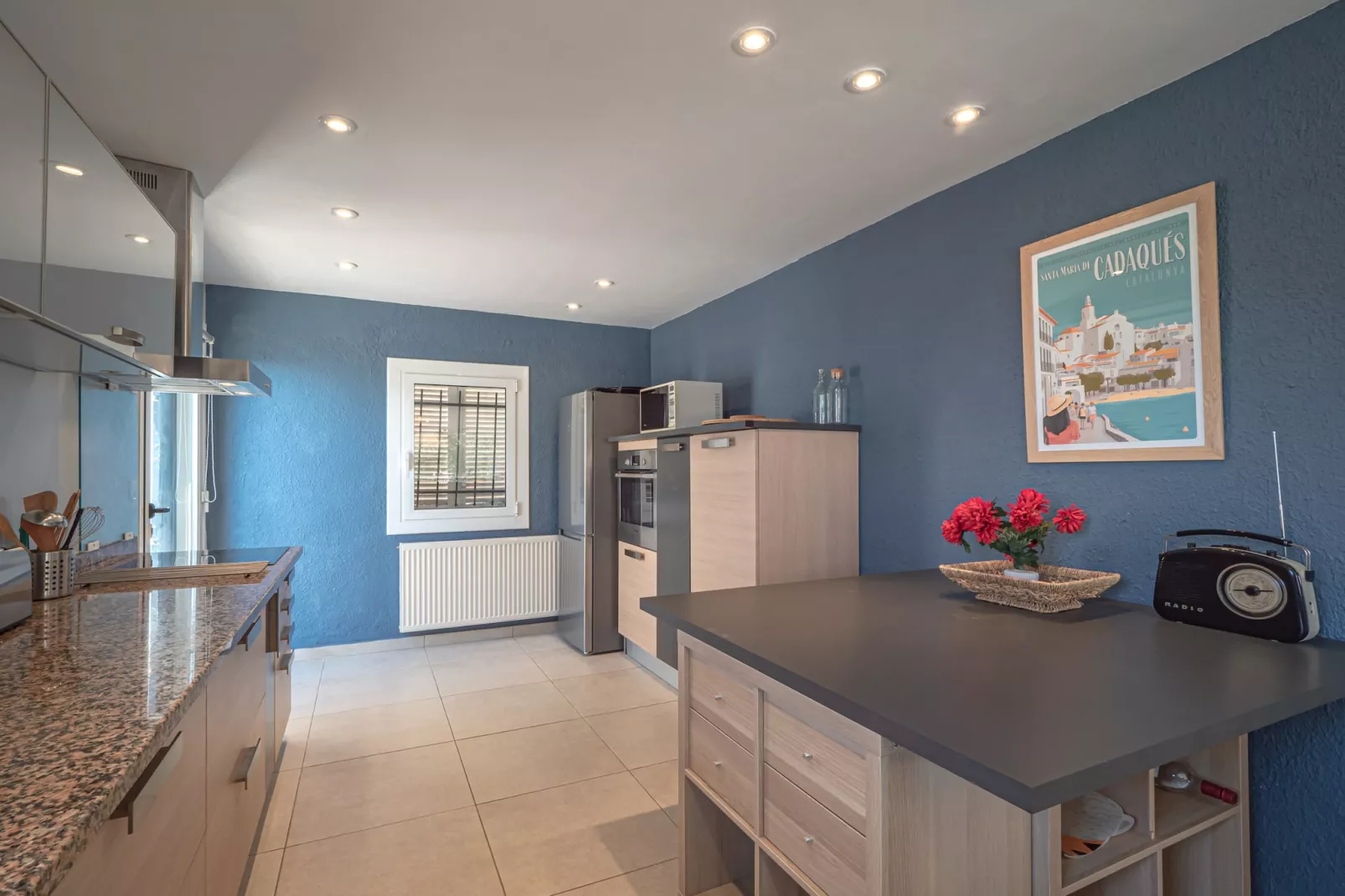VILLA ESMERALDA Canyelles-Kitchen
