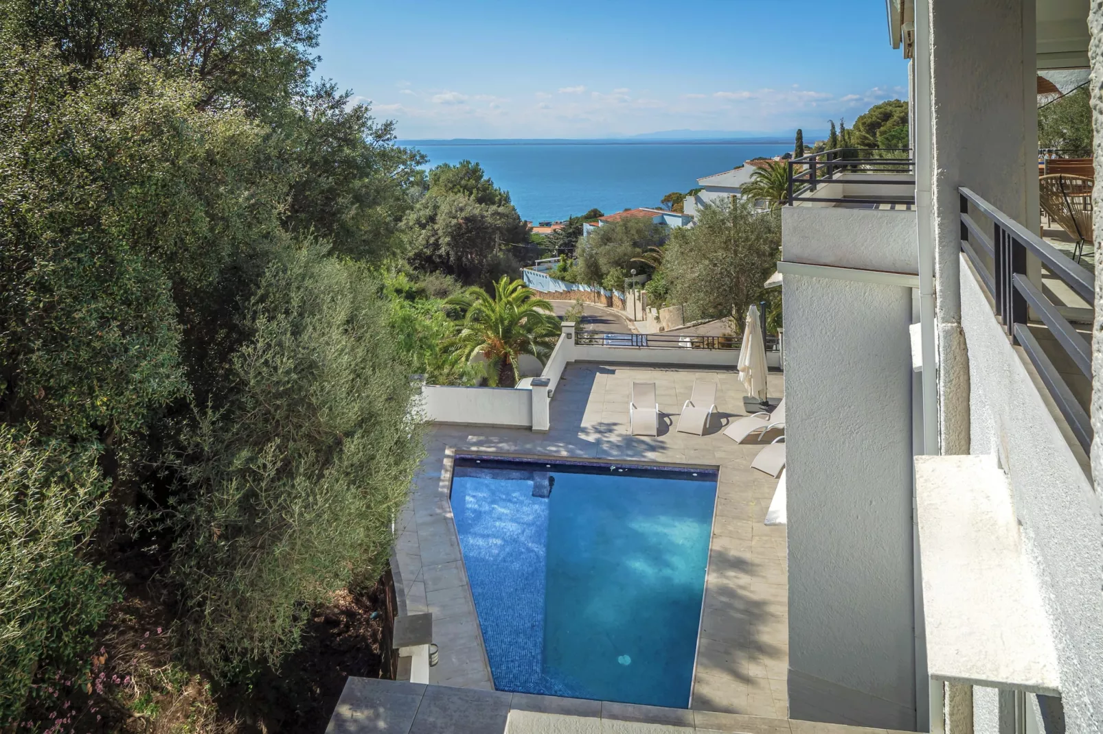 VILLA ESMERALDA Canyelles-View summer