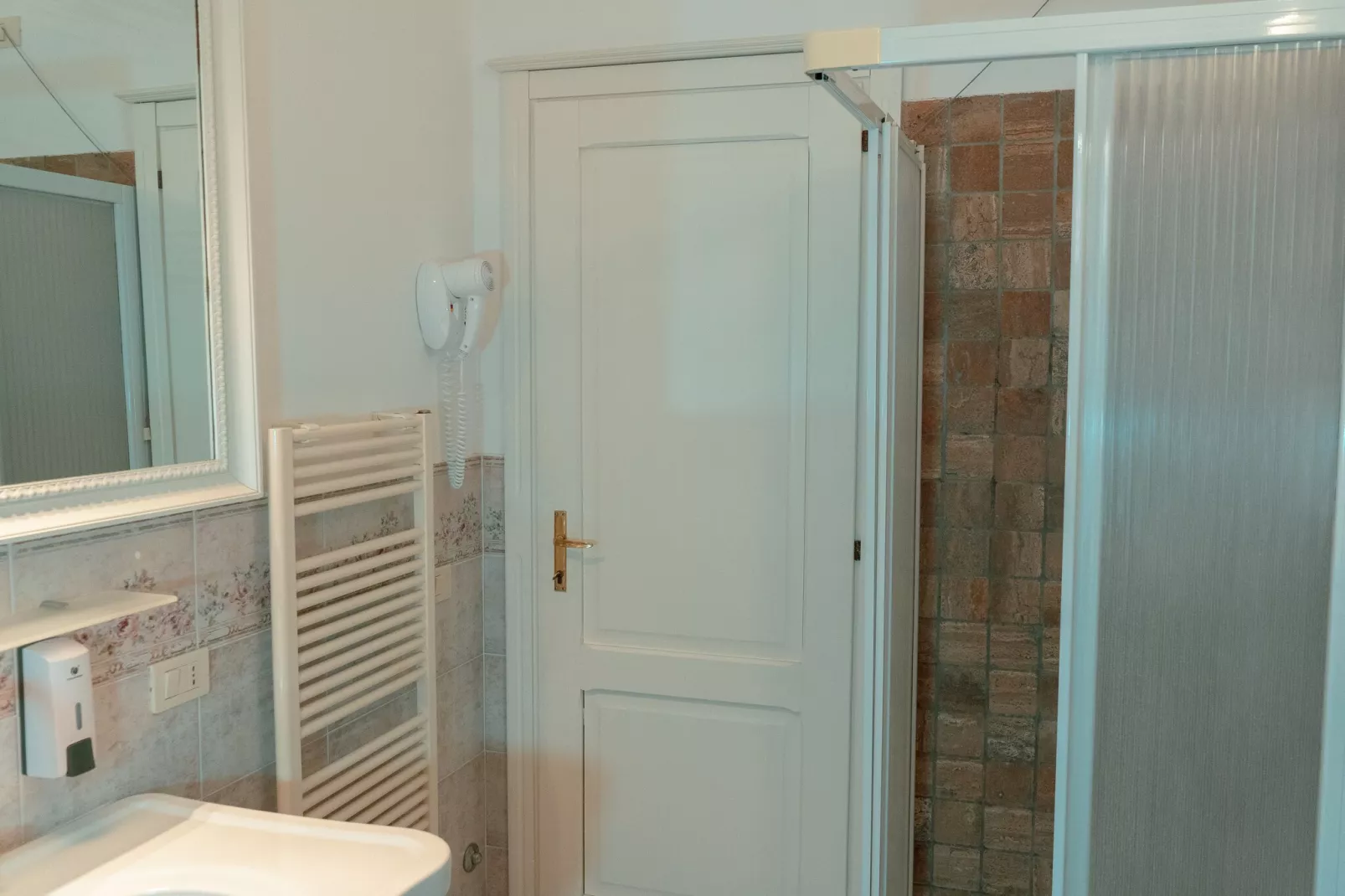 Assisi 4 pax-Bathroom