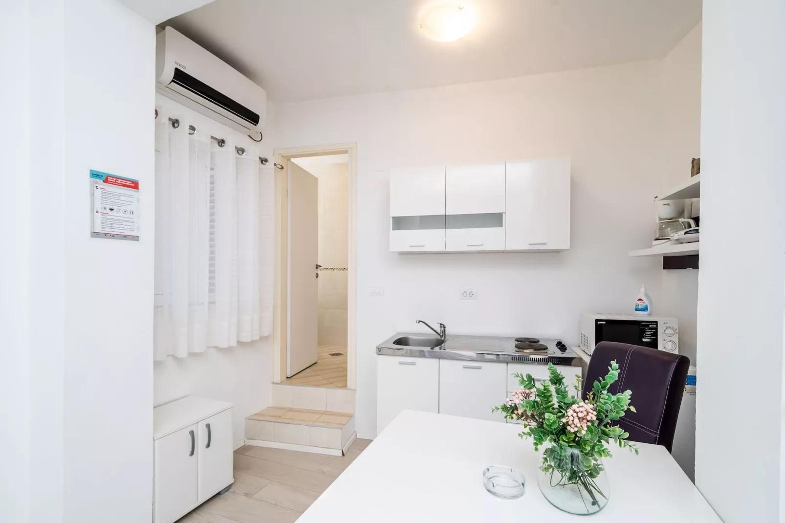 Apartments Isabora - Studio Apartment-Dining room