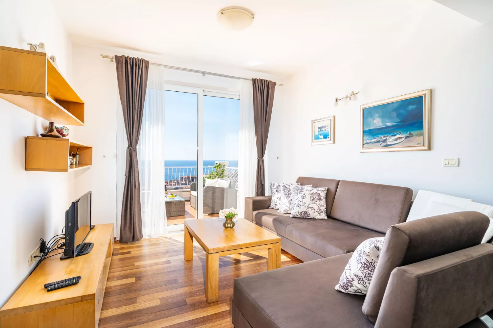 Apartments Isabora - Premium Two-Bedroom Apartment with Terrace and Sea View-Salon