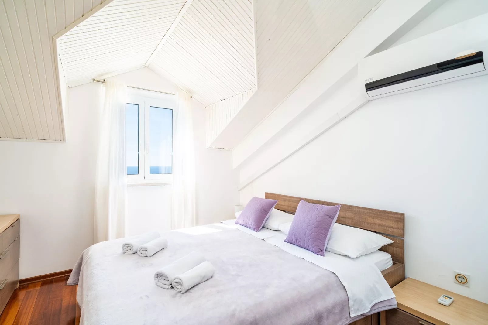 Apartments Isabora - Premium Two-Bedroom Apartment with Terrace and Sea View-Chambre