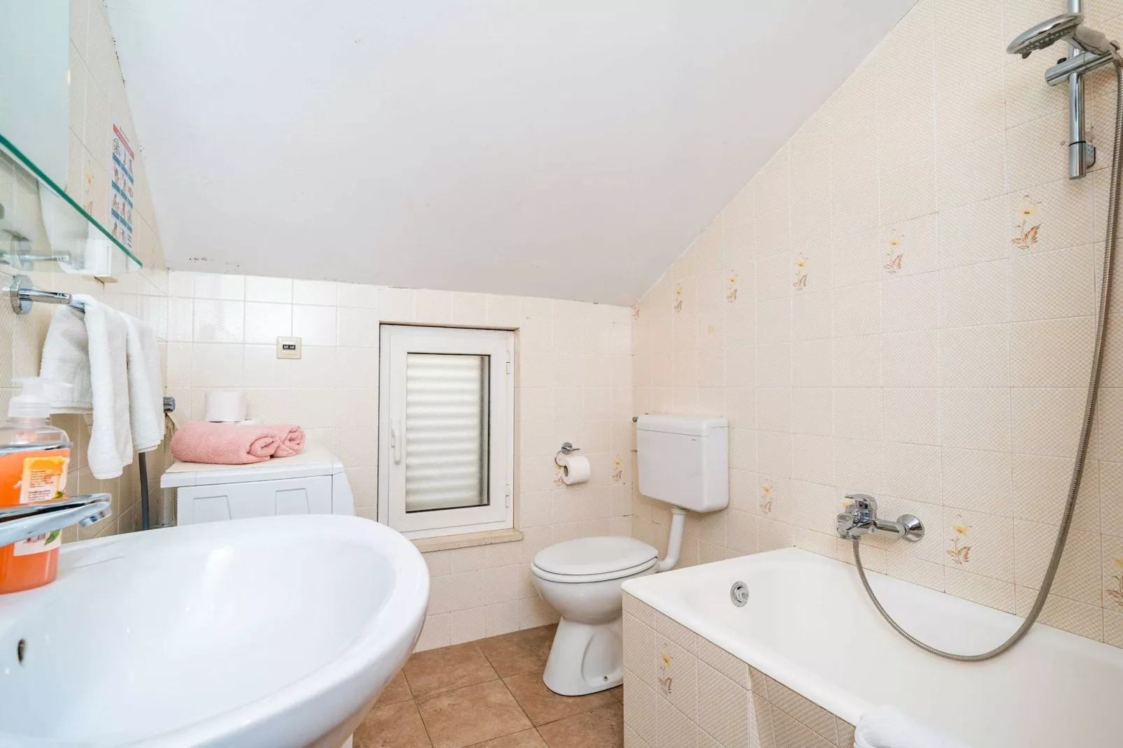Apartments Isabora - Premium Two-Bedroom Apartment with Terrace and Sea View-Salle de bain