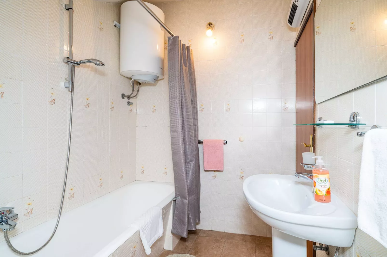 Apartments Isabora - Premium Two-Bedroom Apartment with Terrace and Sea View-Salle de bain