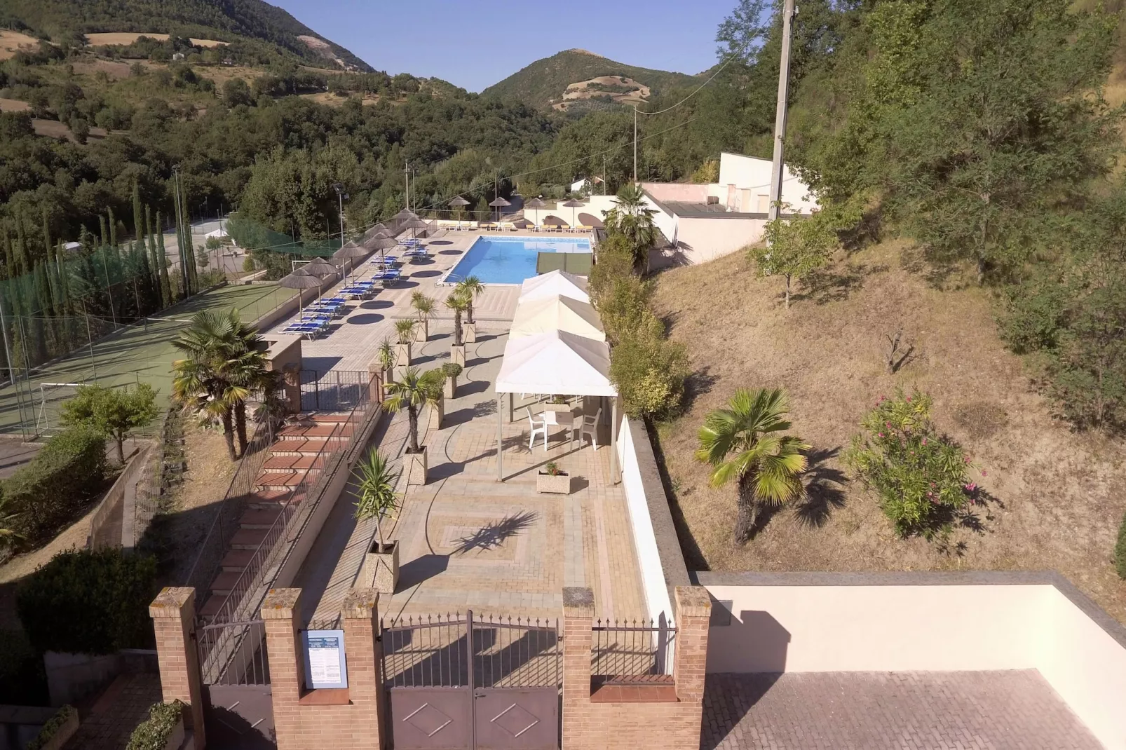 Assisi 4 pax-Pool