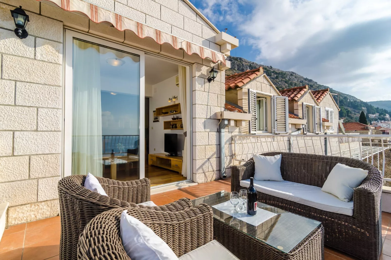 Apartments Isabora - Premium Two-Bedroom Apartment with Terrace and Sea View-Extérieur
