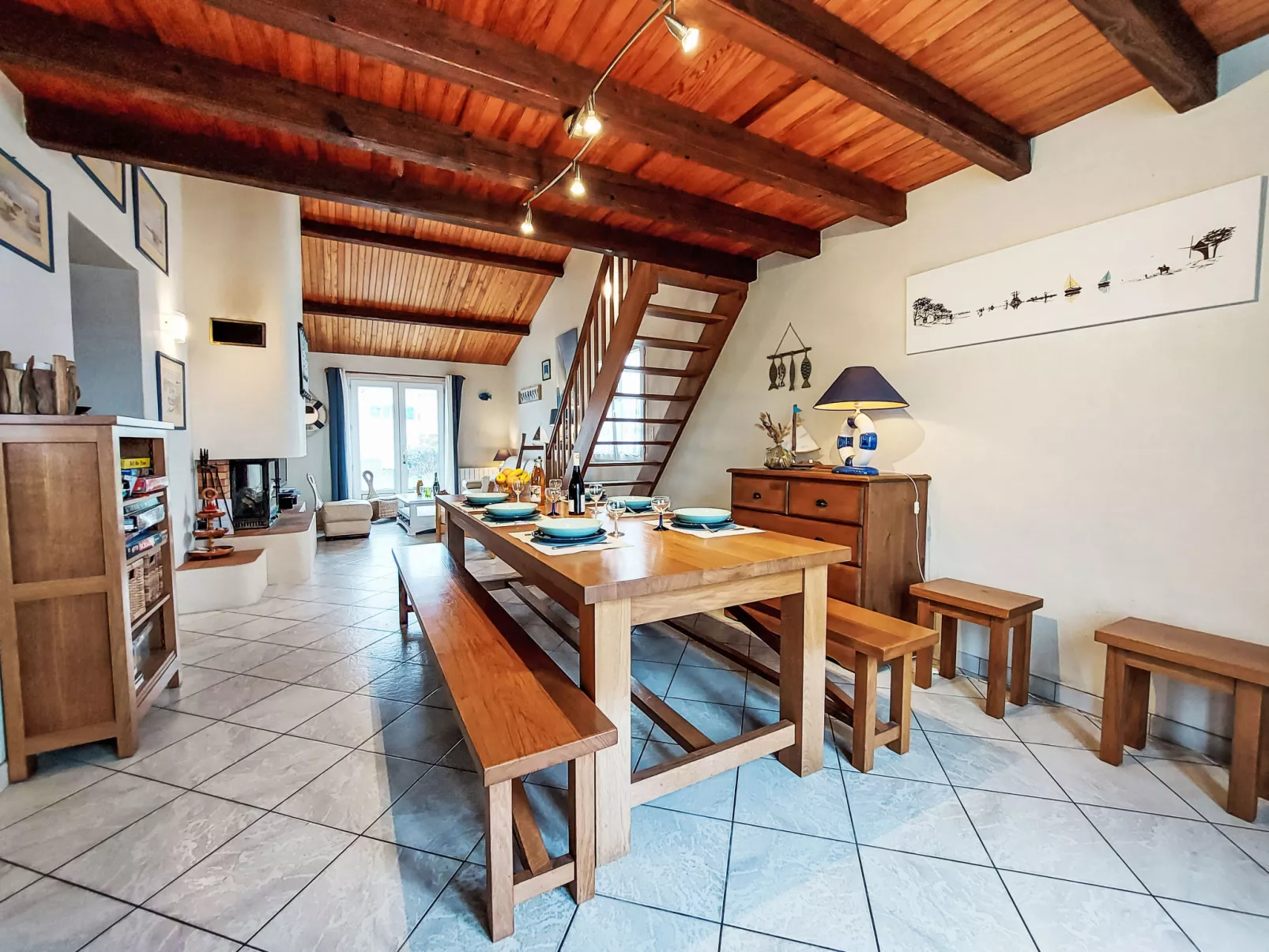 La Bosse XL (Villa + Dépendance)-Inside
