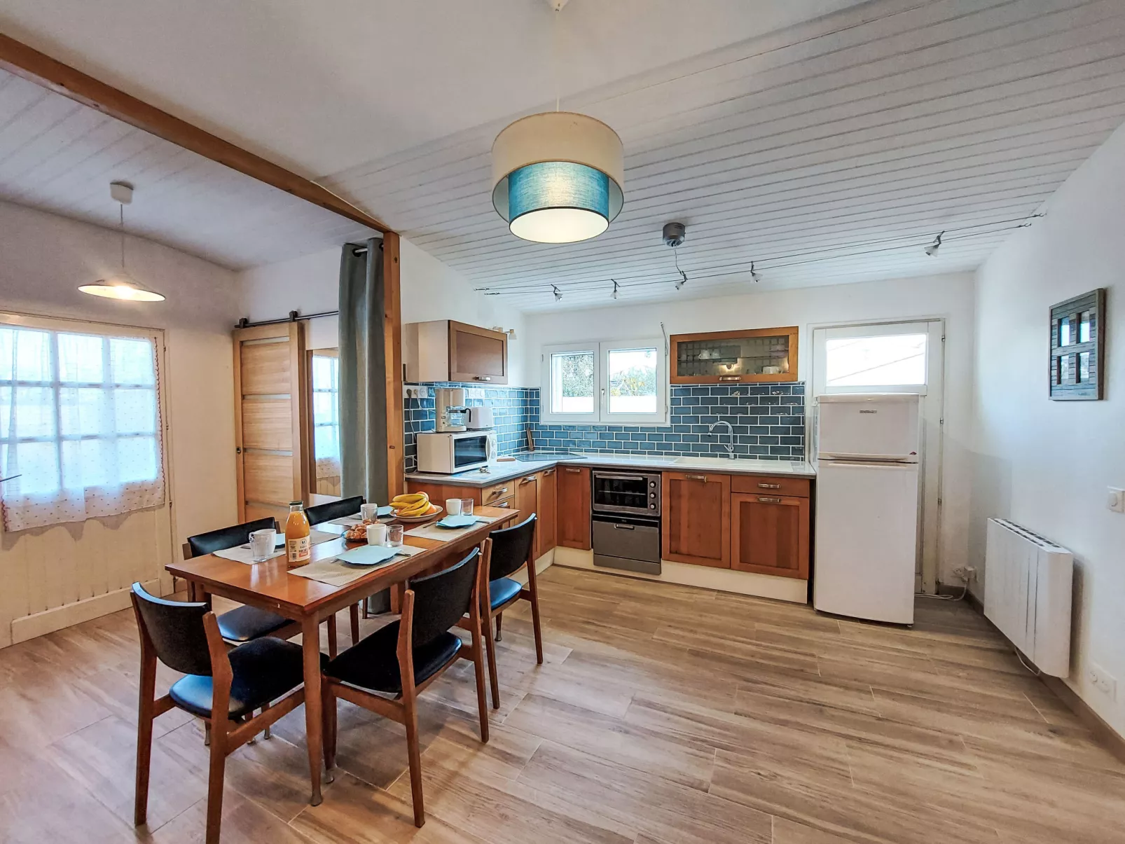La Bosse XL (Villa + Dépendance)-Inside
