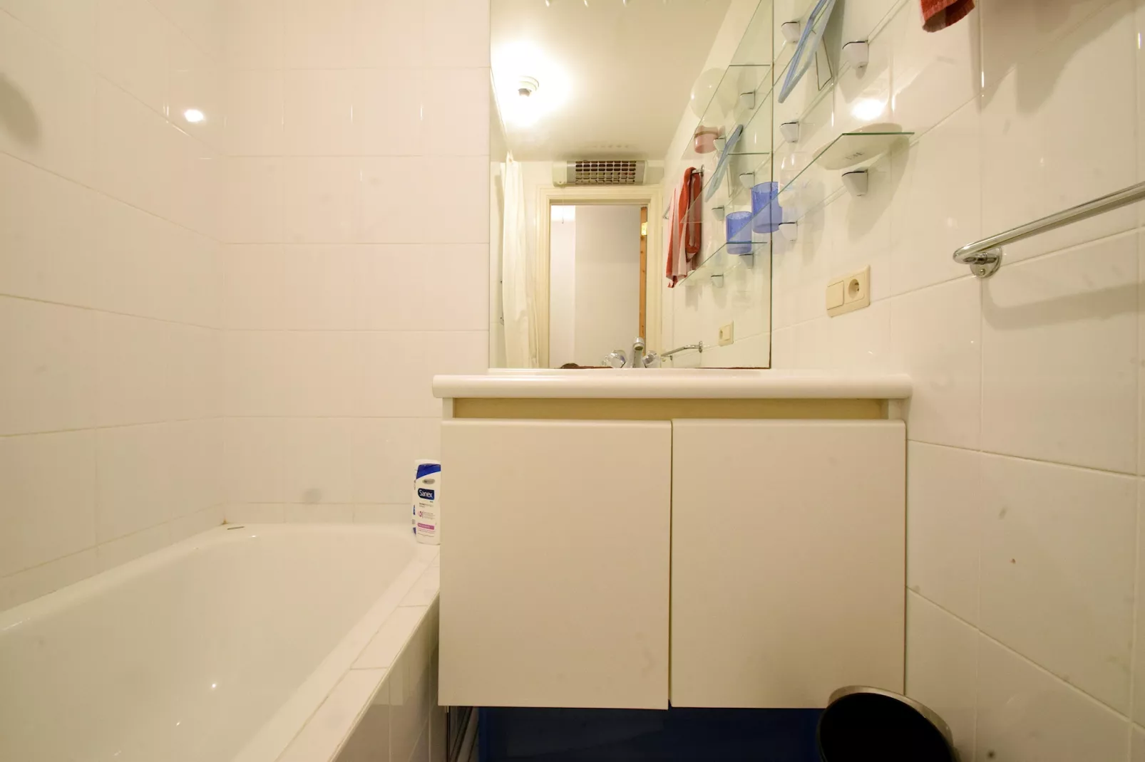 Clipper 0202-Bathroom