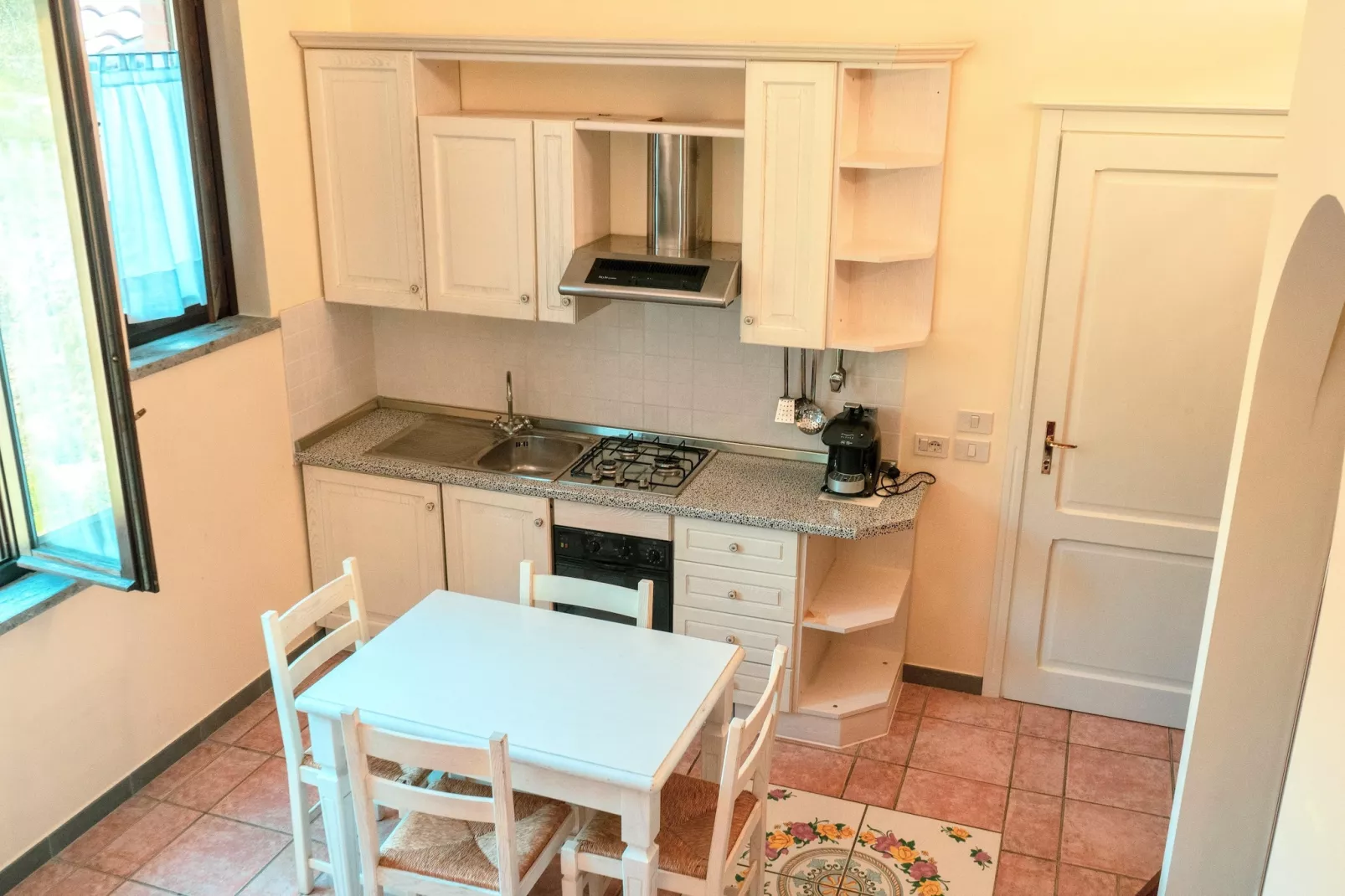 Assisi 4 pax-Kitchen