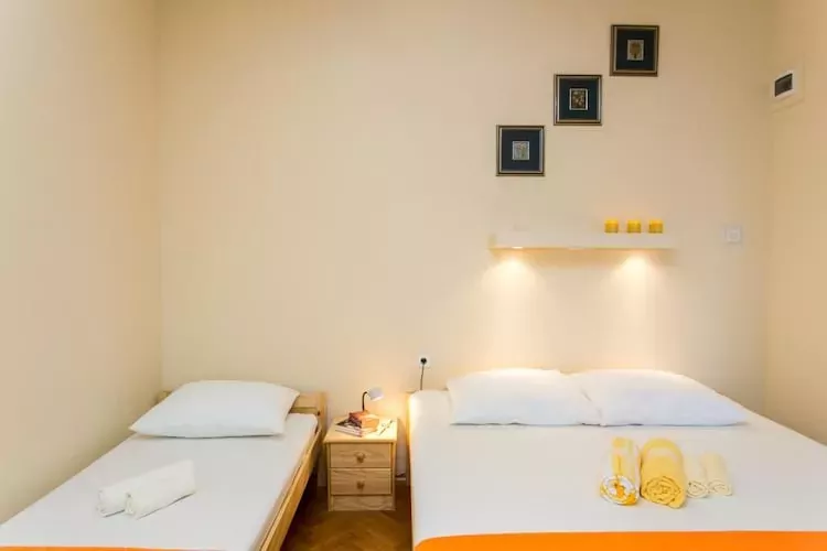 Villa Iveta- Triple Room (Ground Floor) - Martina-Bedroom