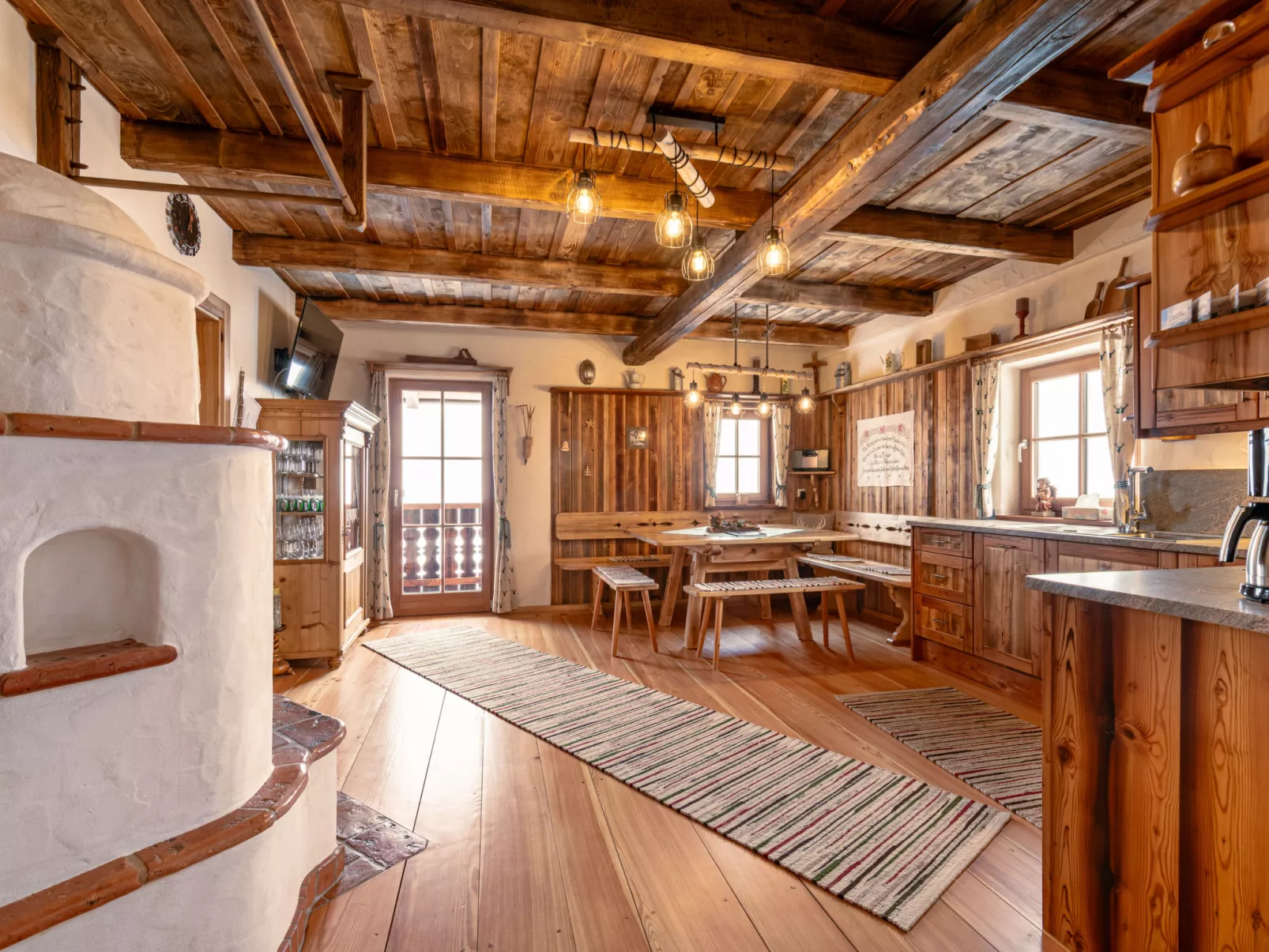 Heregger Hütte-Drinnen