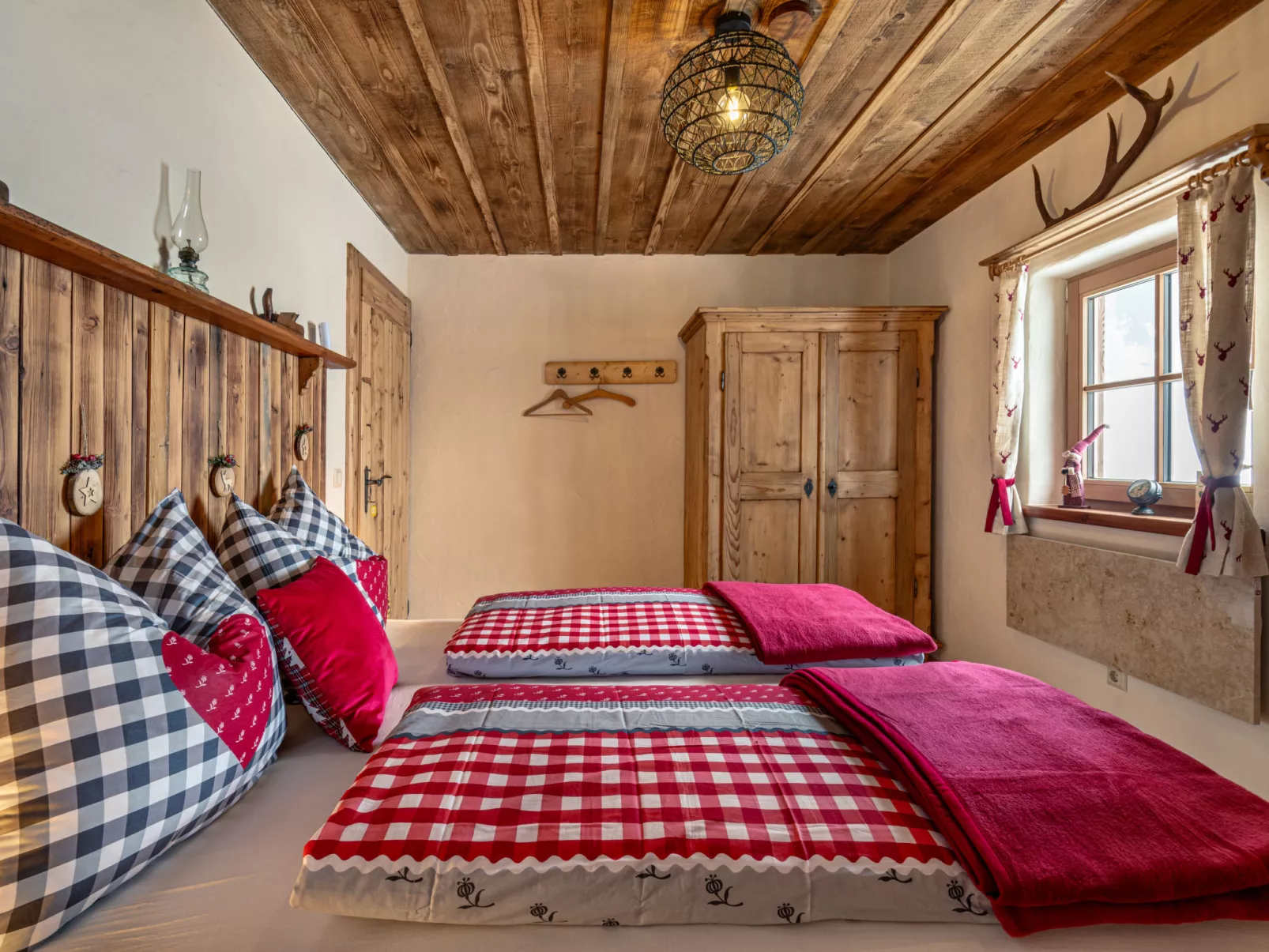 Heregger Hütte-Drinnen