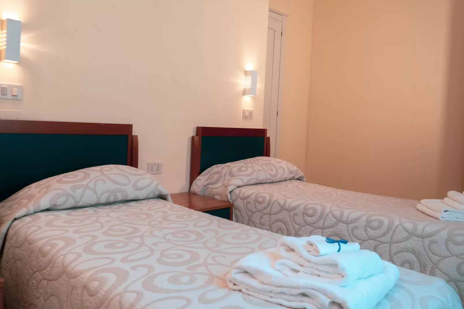 Assisi 6 pax-Bedroom
