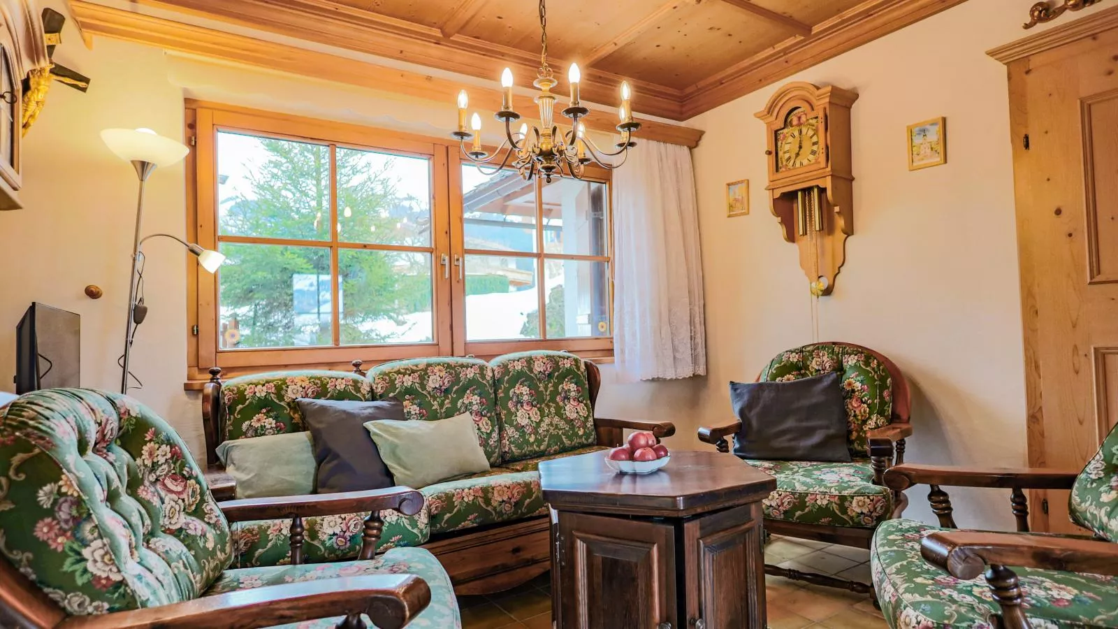 Müller Nr 1-Living room
