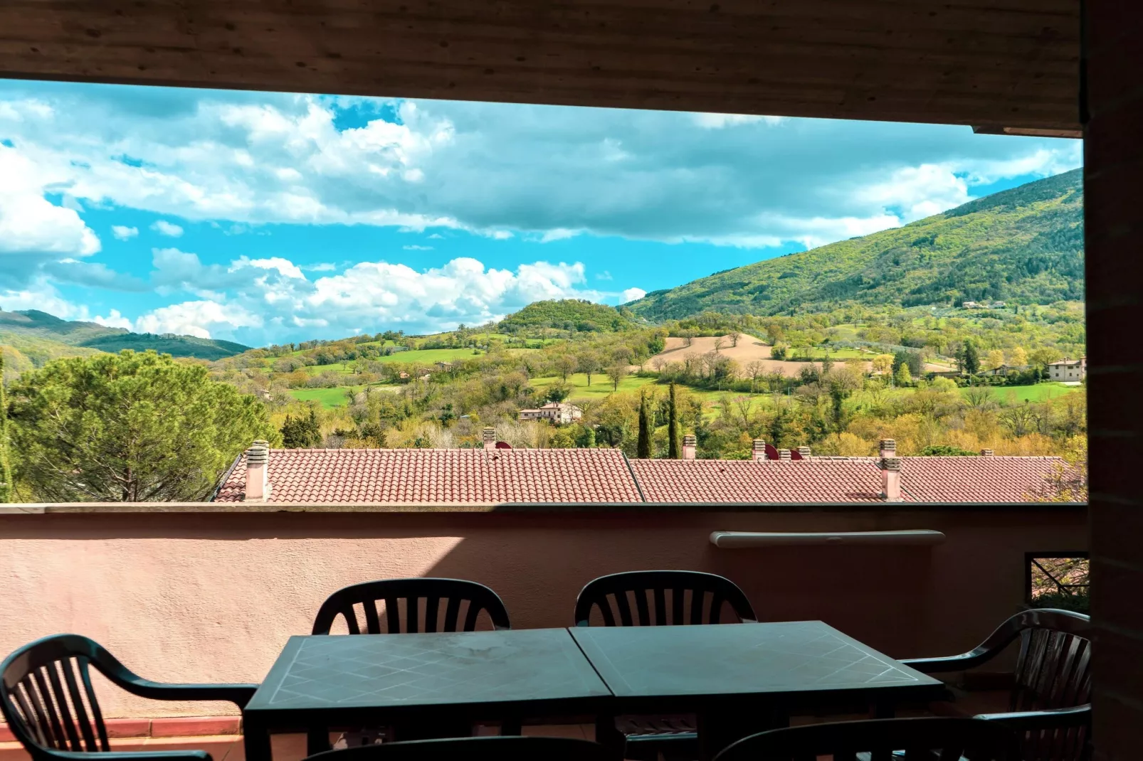 Assisi 6 pax-Terrace balcony