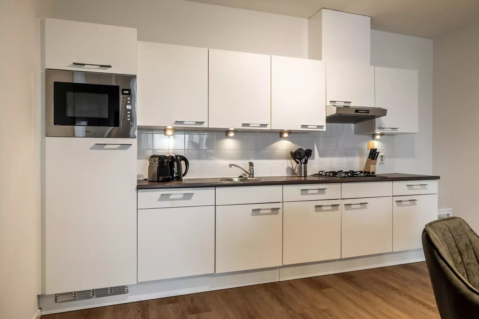Scheveningen Harbour 50B-Kitchen