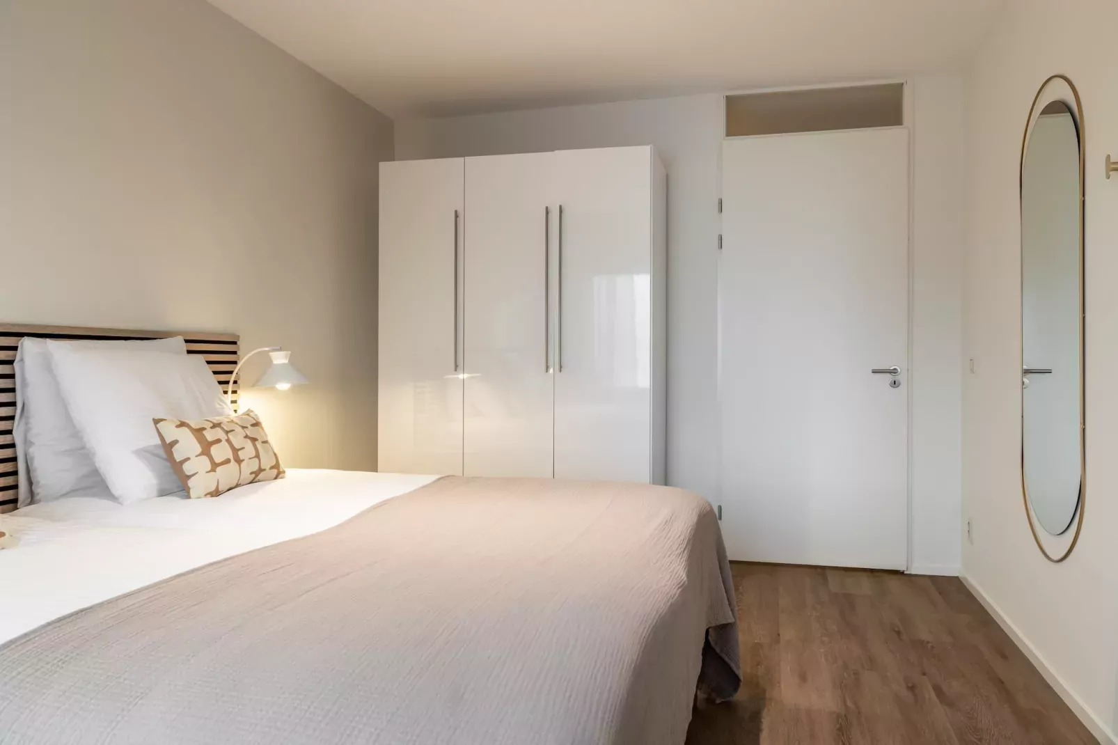 Scheveningen Harbour 50B-Bedroom