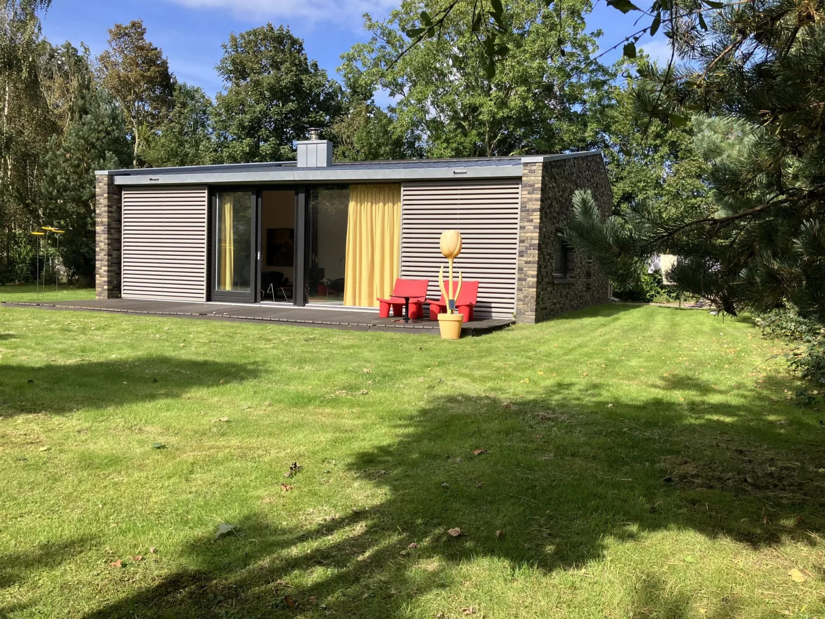 Villa Vrijheid-Outside