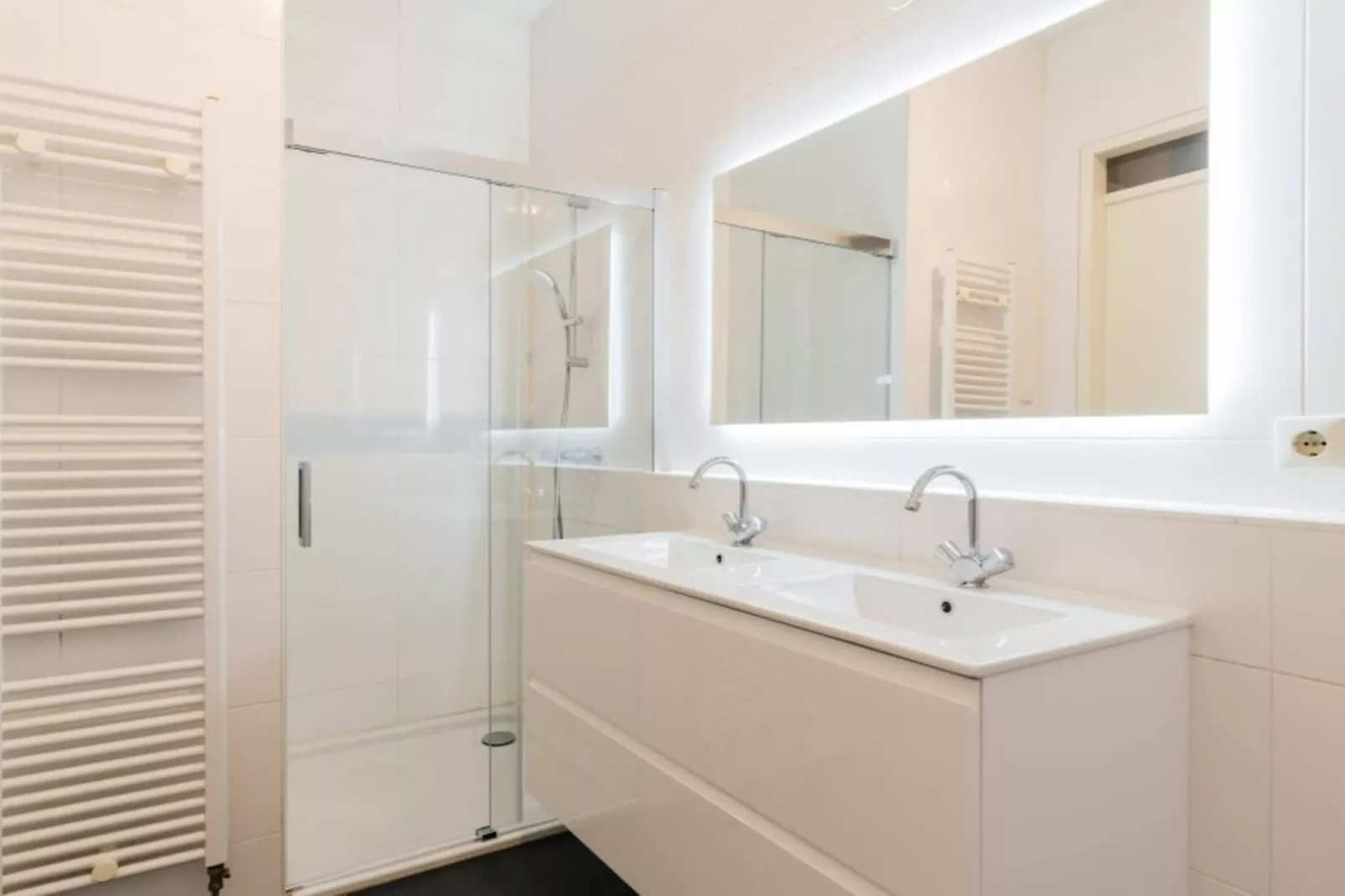 Scheveningen Harbour 16-Badezimmer