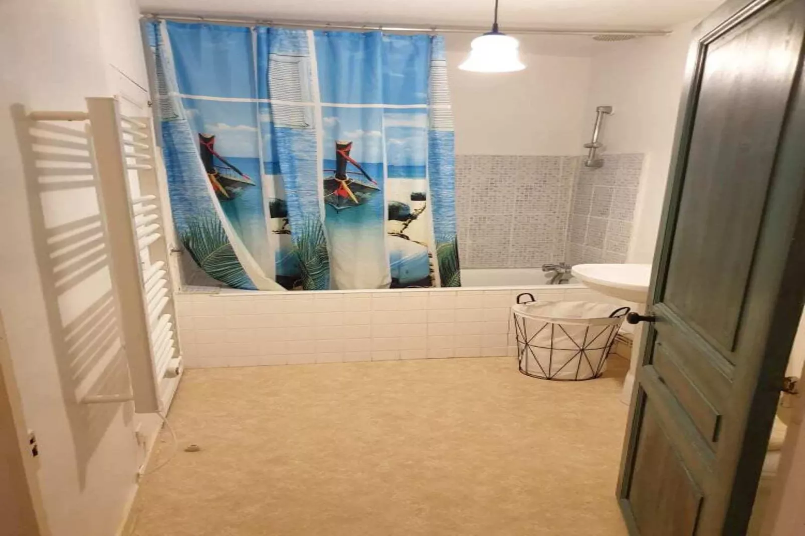 Semi-detached house St Sauveur-le-Vicomte--Bathroom
