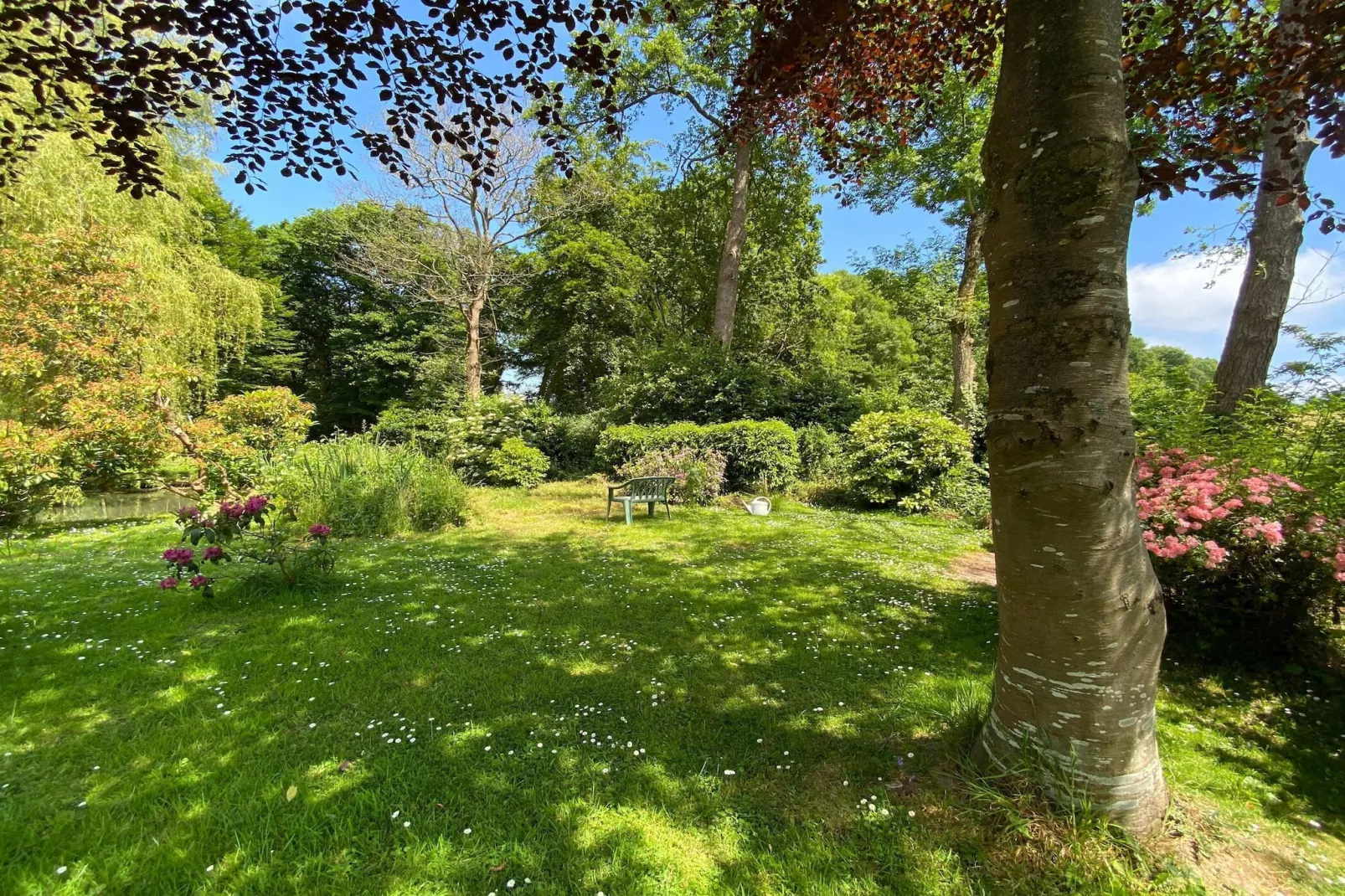 Semi-detached house St Sauveur-le-Vicomte--Gardens summer