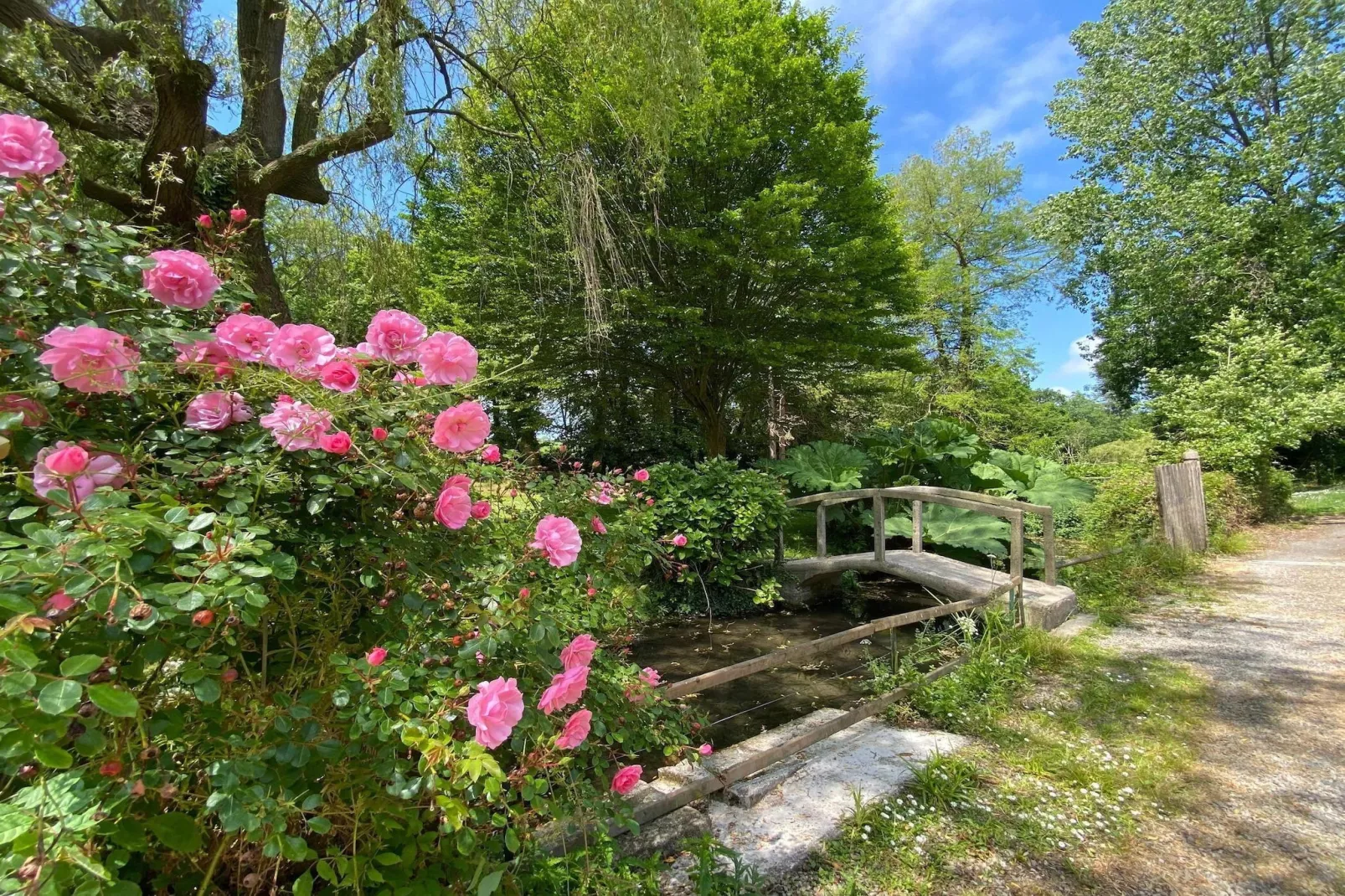 Semi-detached house St Sauveur-le-Vicomte--Gardens summer
