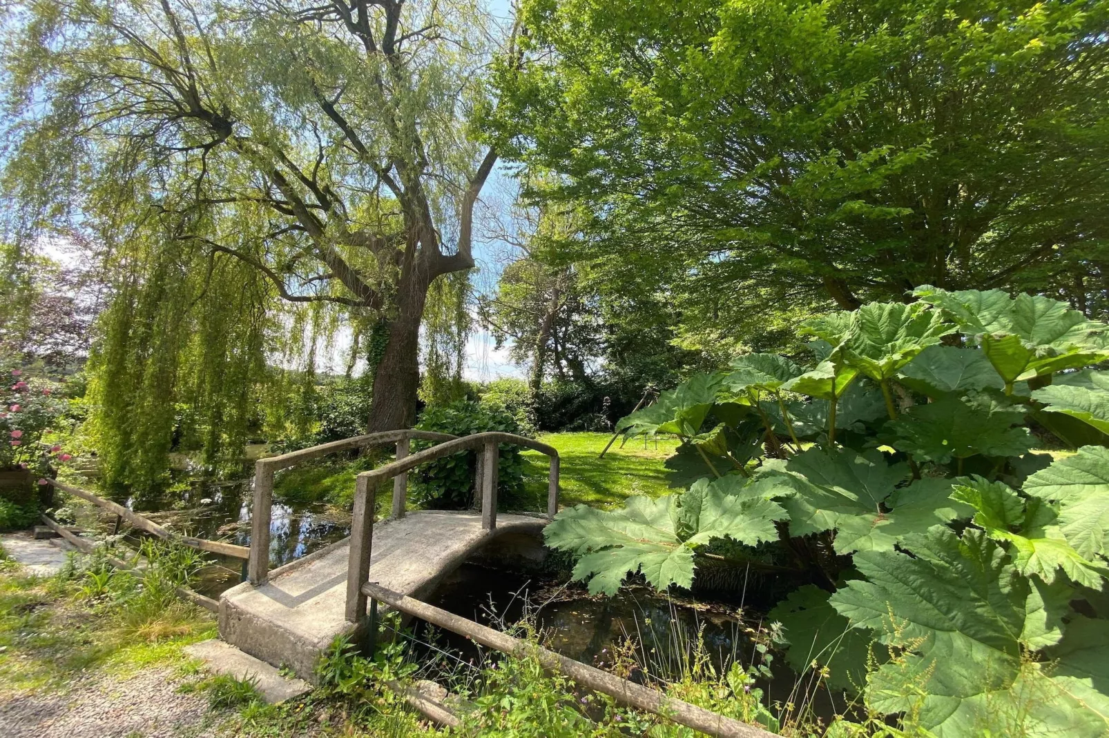 Semi-detached house St Sauveur-le-Vicomte--Gardens summer