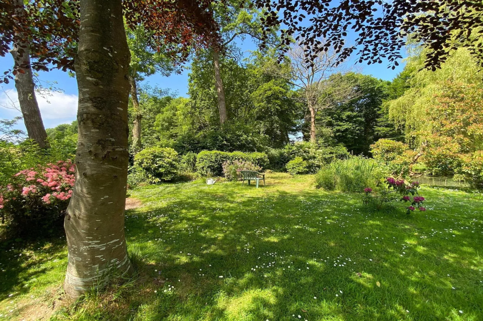Semi-detached house St Sauveur-le-Vicomte--Gardens summer