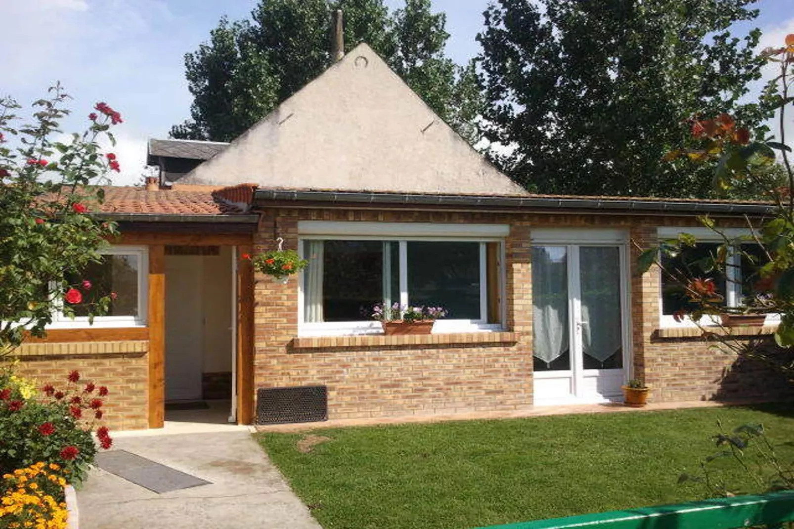 Holiday home Cayeux-sur-Mer-Exterior summer