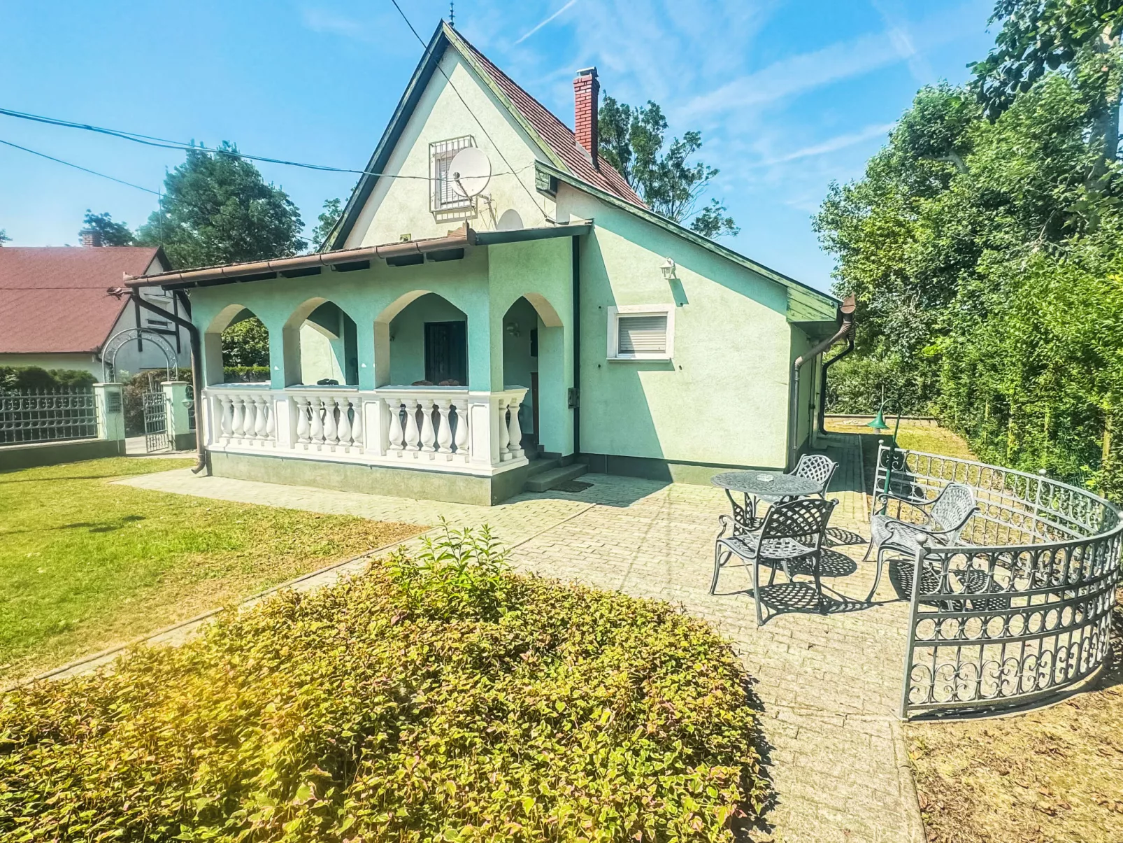 Green House-Outside