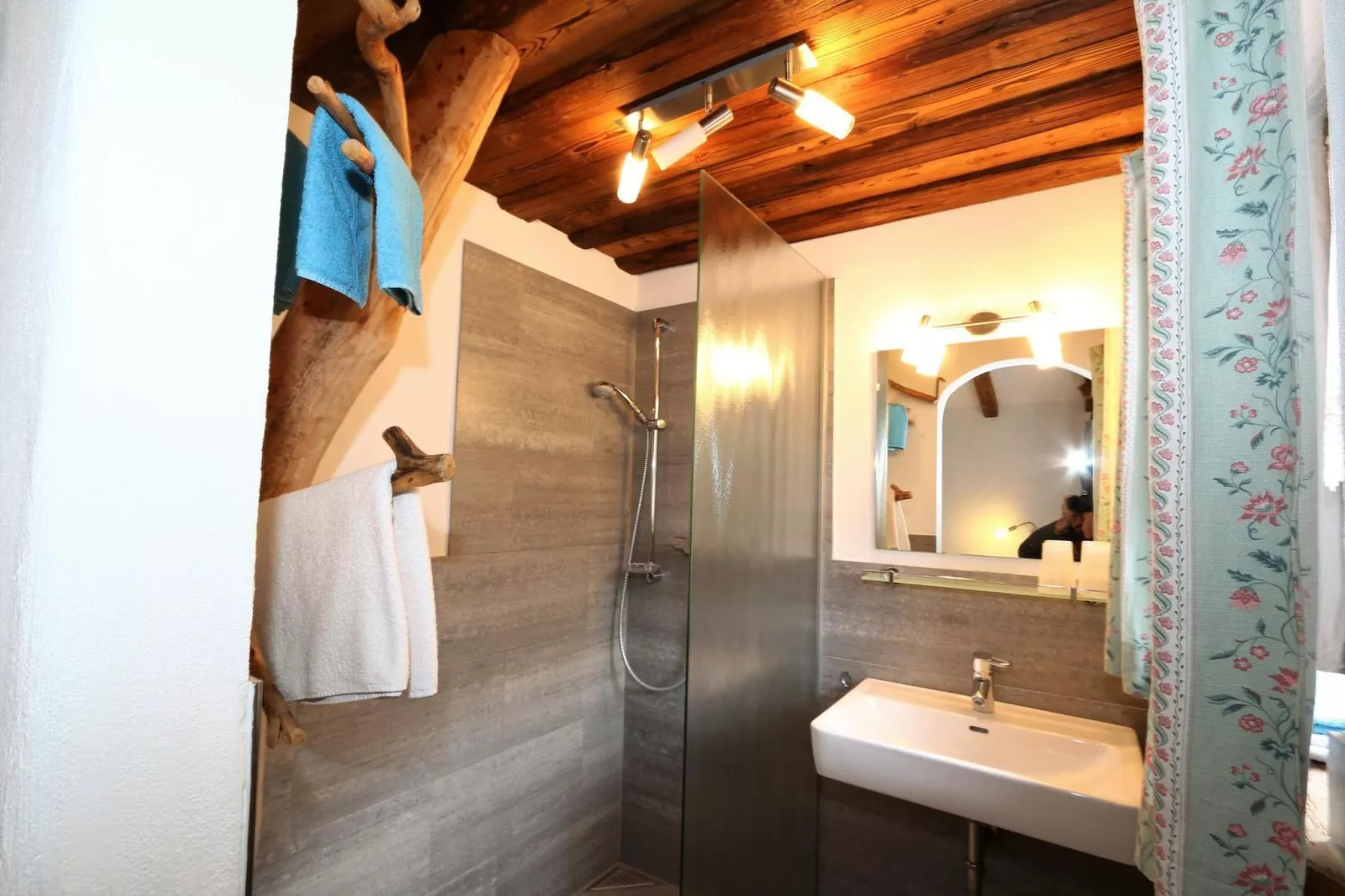 Lieslhütte-Badezimmer