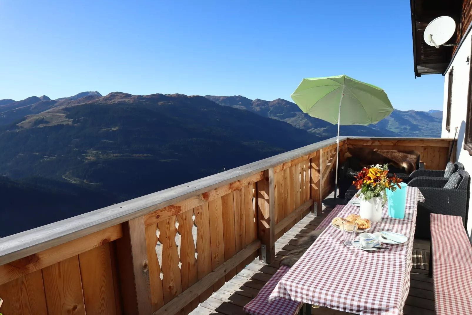 Almhütte Gipfelblick-Terrassenbalkon