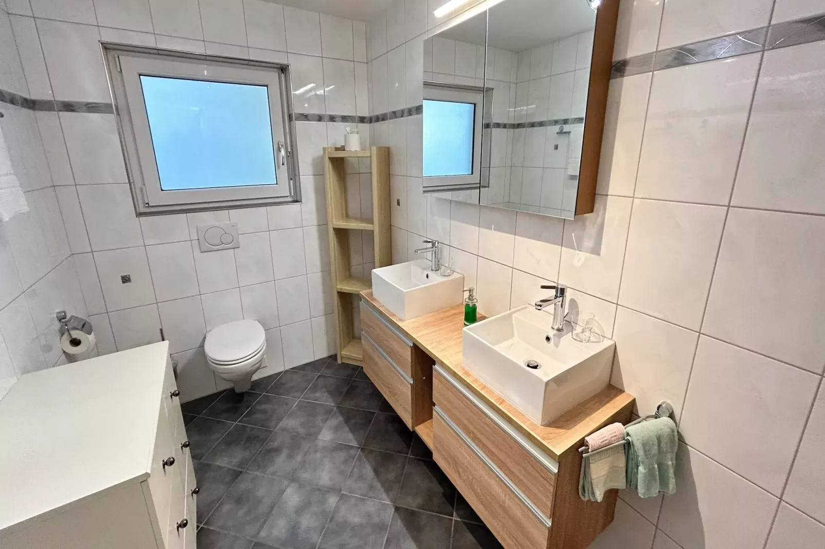 Haus Alpenstern Wohnung Älpi-Bathroom