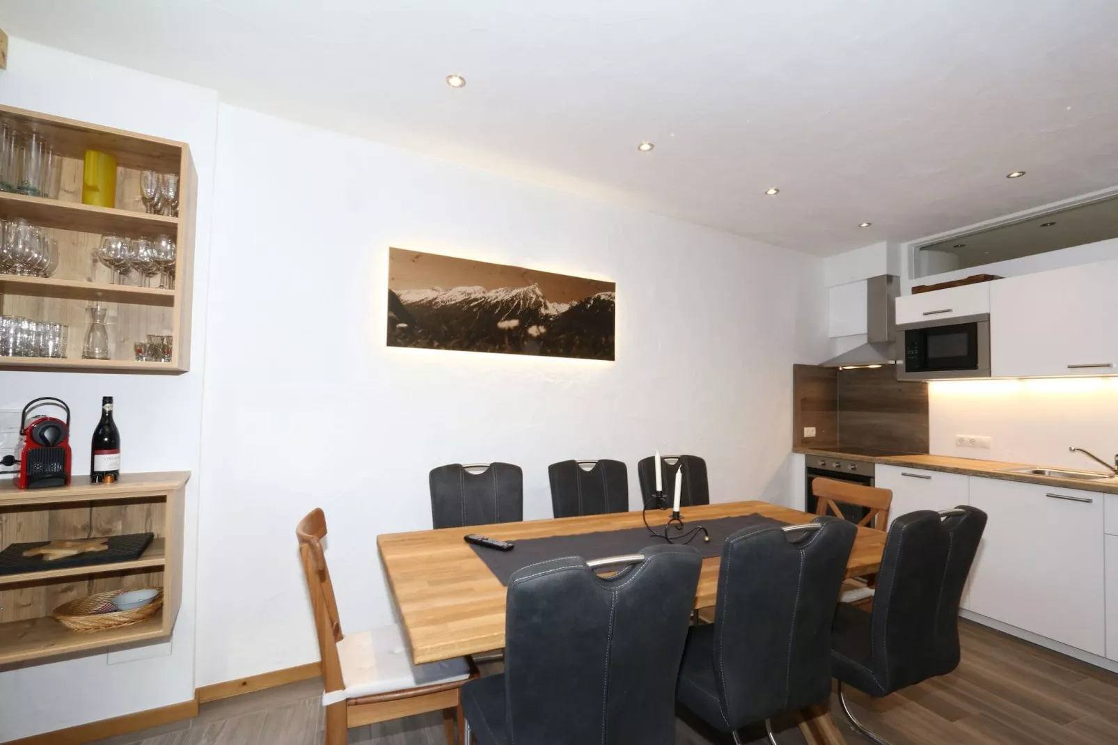 Zirbenstube-Dining room