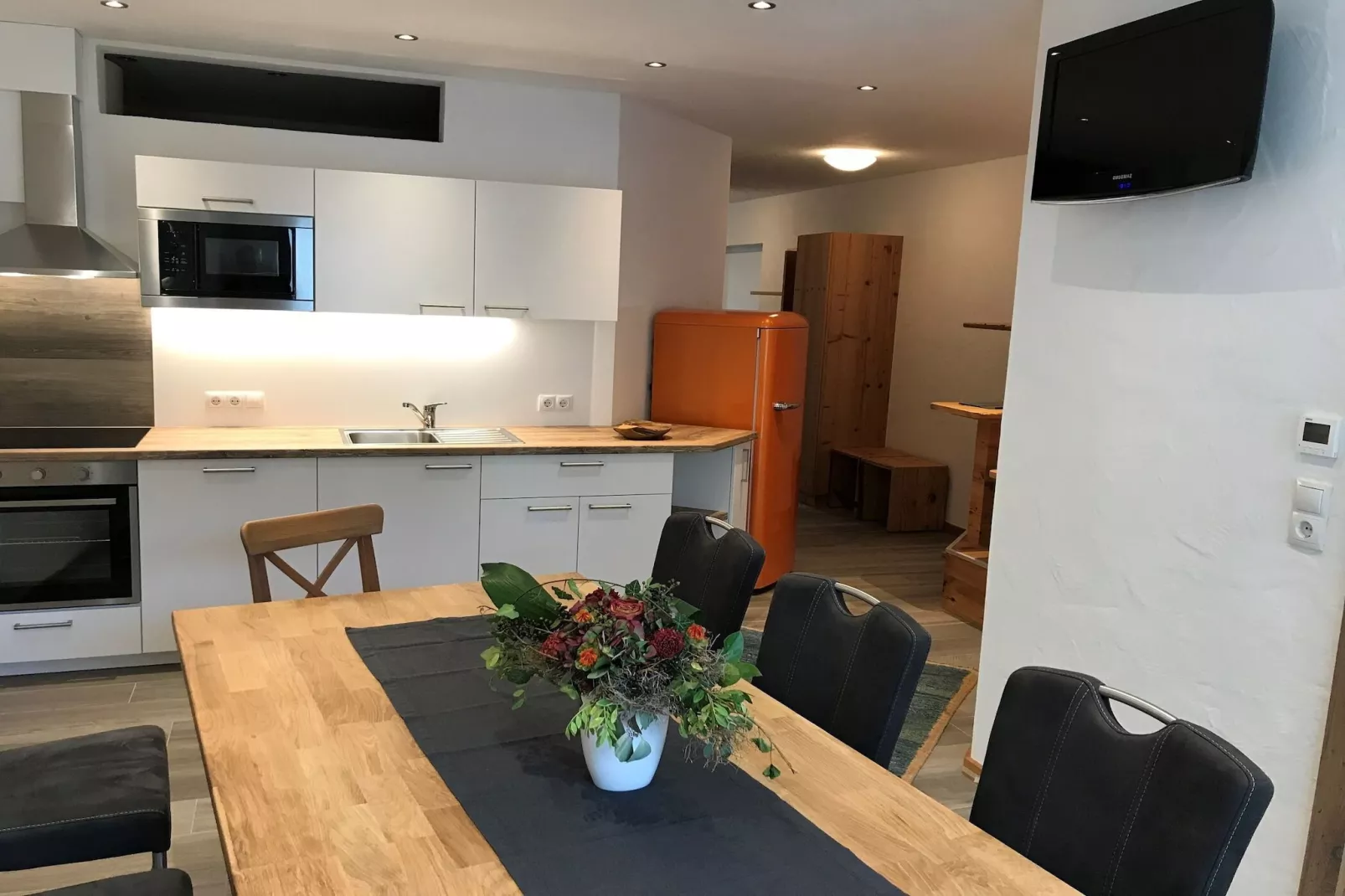 Zirbenstube-Dining room