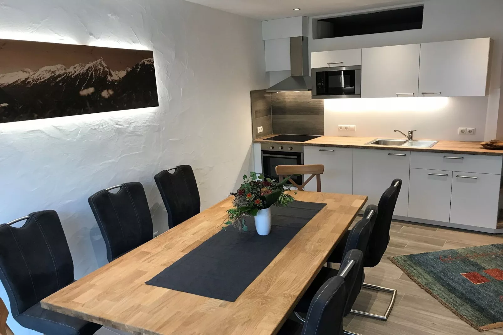 Zirbenstube-Dining room