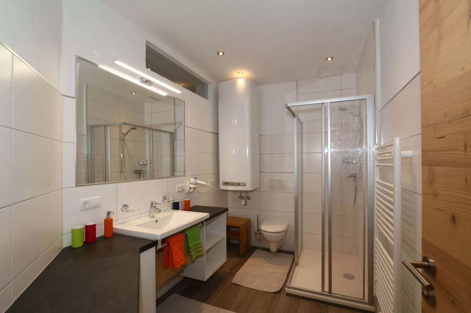 Zirbenstube-Bathroom